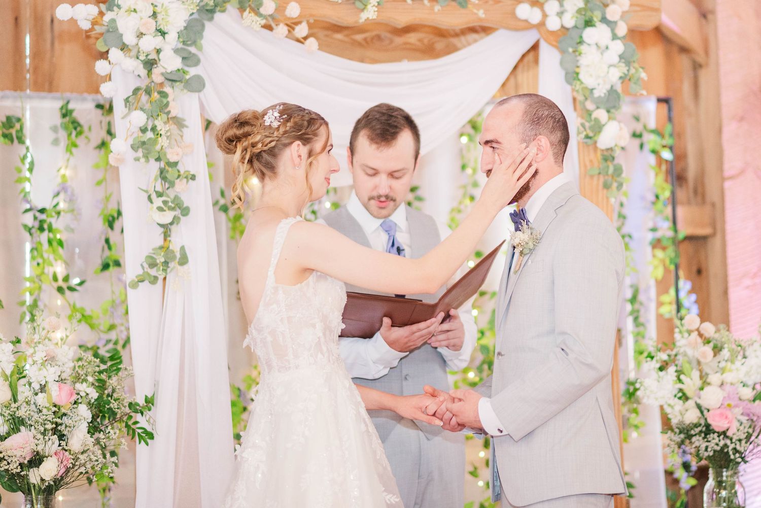 Wedding ceremony at Joiner Farms in Northern Cambria, Pennsylvania