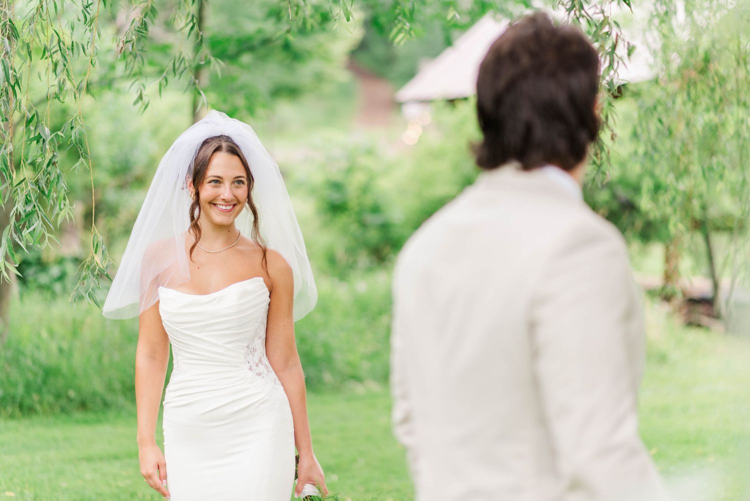 Bride and groom at Whispering Hollow Estates in Pleasantville, Pennsylvania