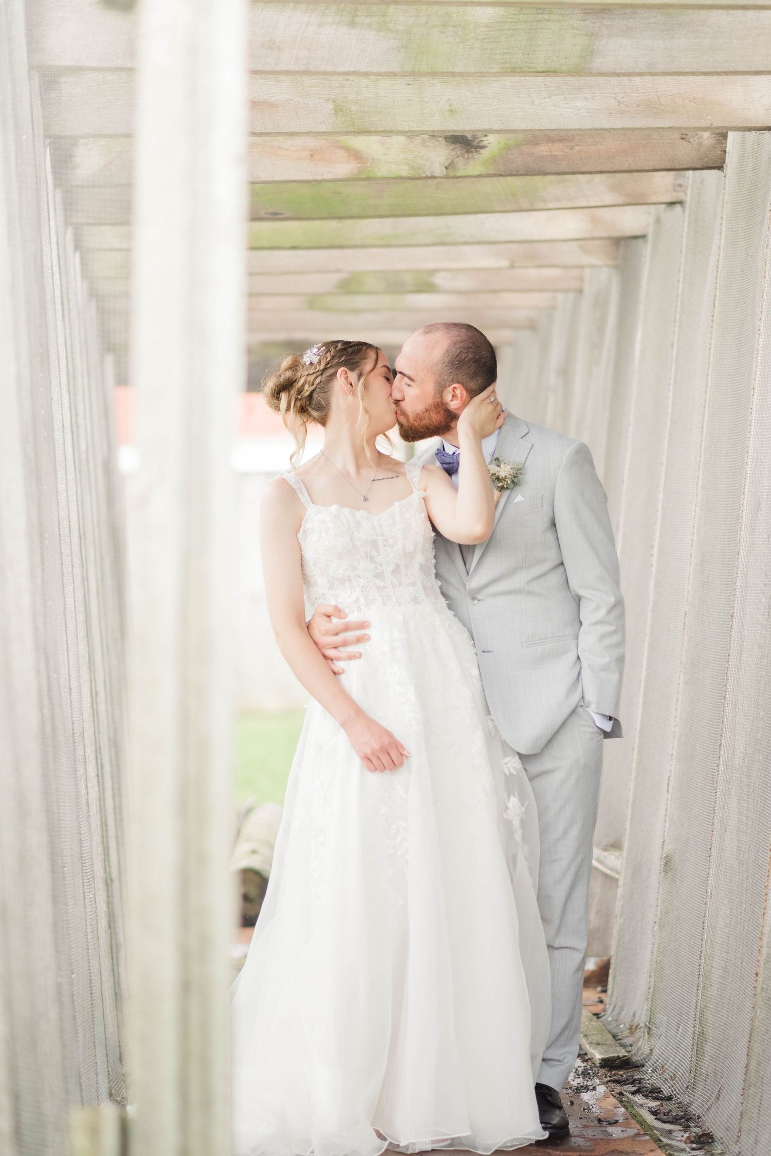 Couple kissing at Joiner Farms in Northern Cambria, Pennsylvania