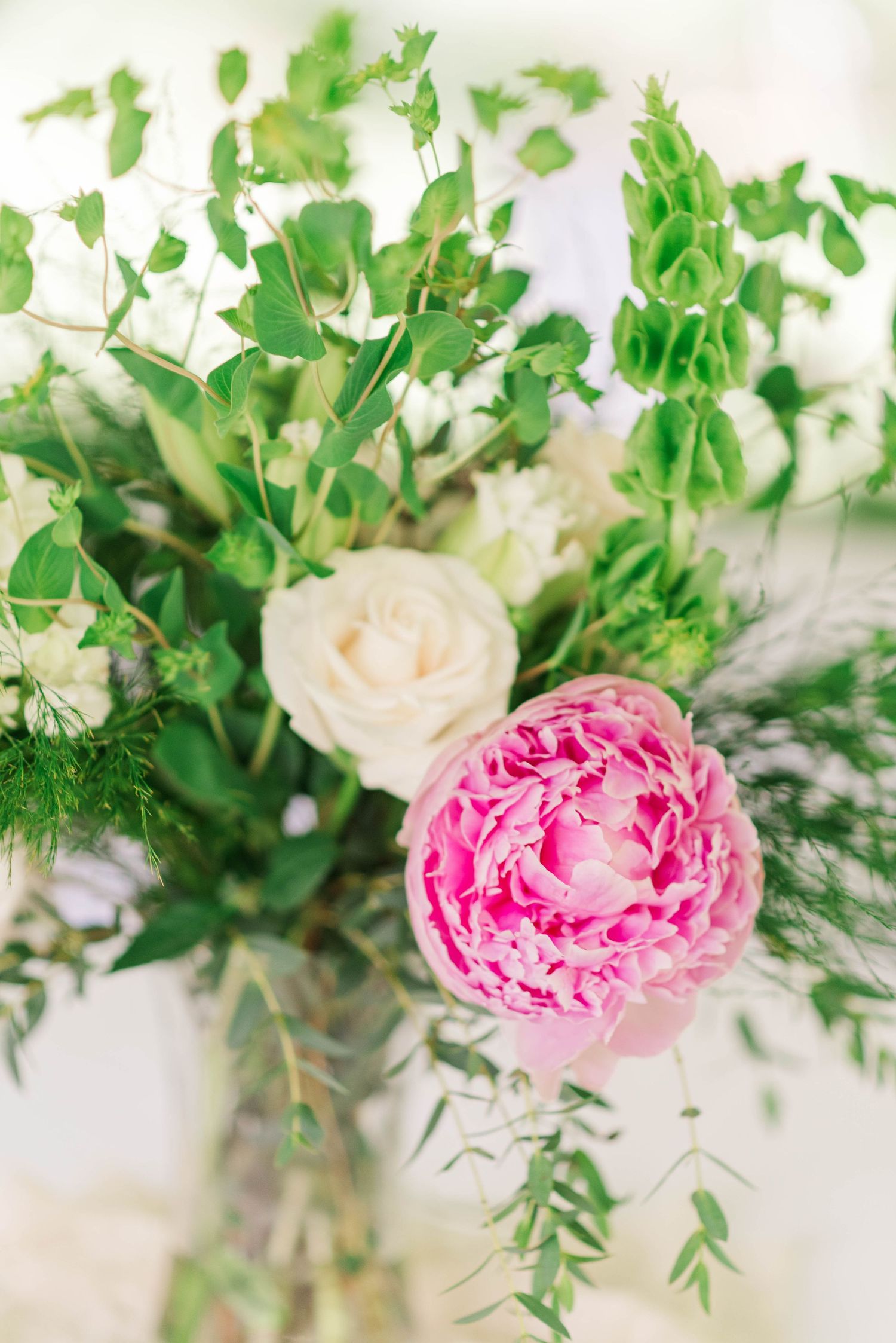 Wedding flowers at Whispering Hollow Estates in Pleasantville, Pennsylvania