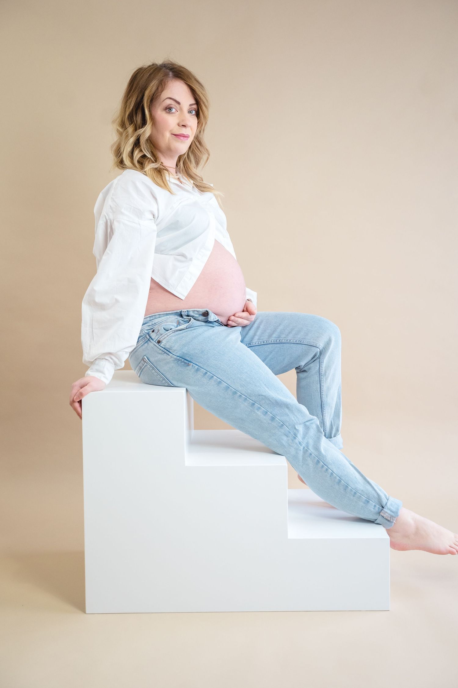 Photo de grossesse studio 
studio photo poissy 
photographe grossesse poissy 
photographe grossesse Yvelines
studio photo poissy
studio phot