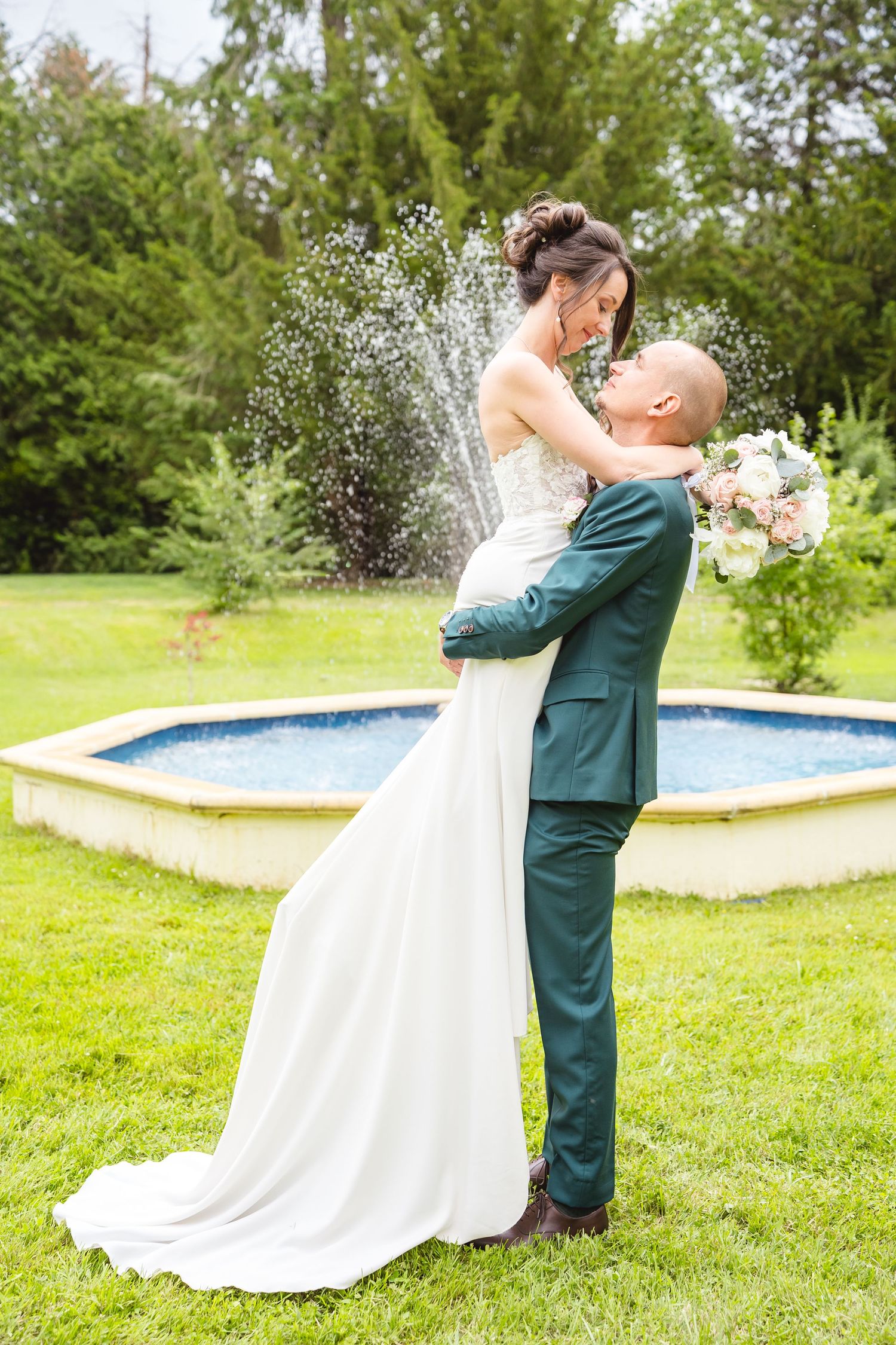 Séance photo couple mariage 
Le moulin d'orgeval 
photographe mariage yvelines 
photographe mariage poissy 
photographe mariage paris