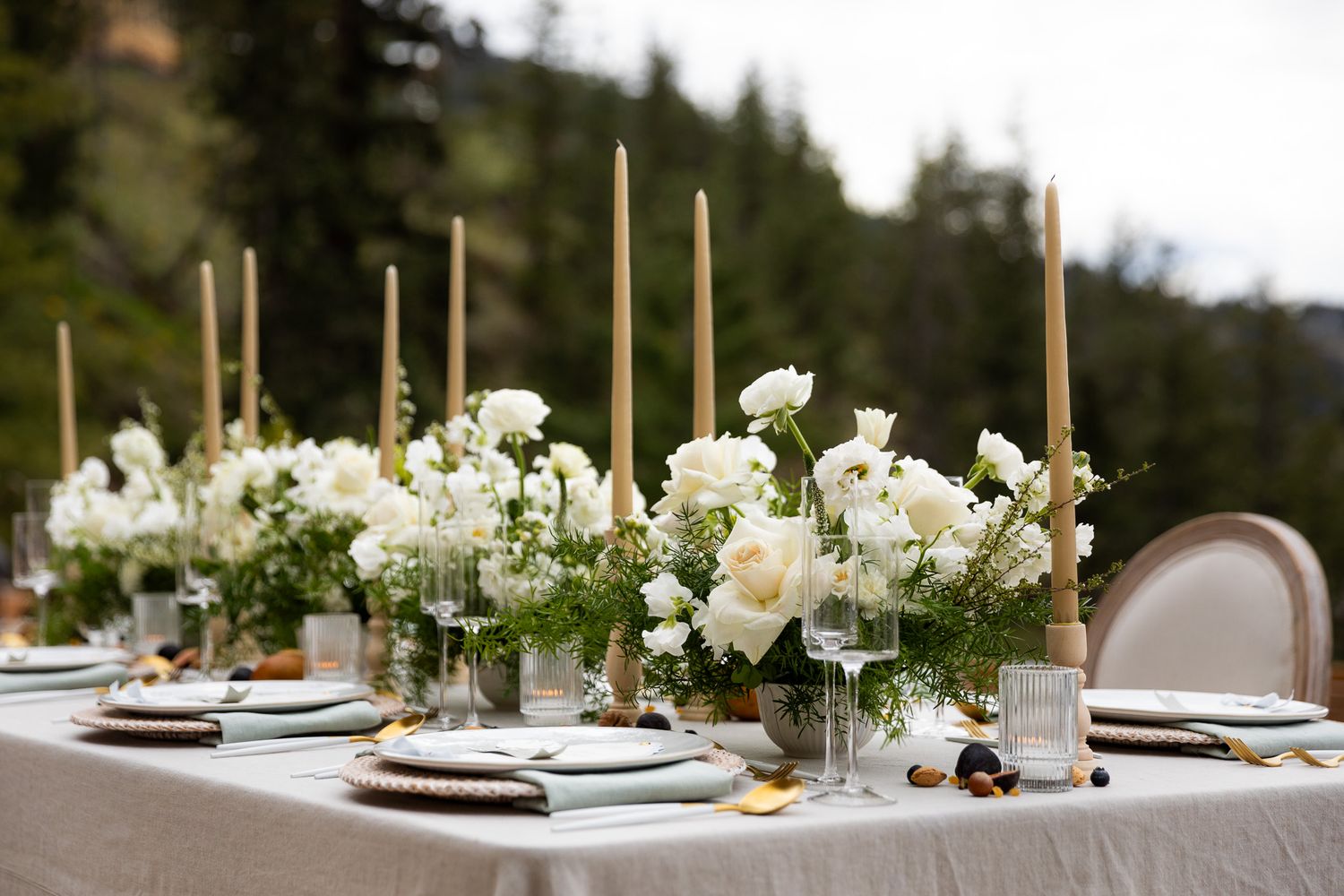 Elegant tablescape with florals at Chateau Okanagan in Kelowna, showcasing luxury wedding decor, design, and high-end event photography.
