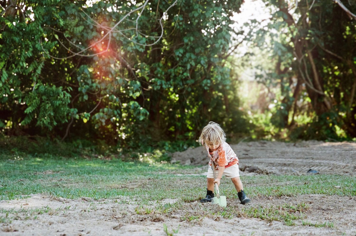 nadine luise wache; documentary style photography, cairns family photographer; analogue photographer; film photographer