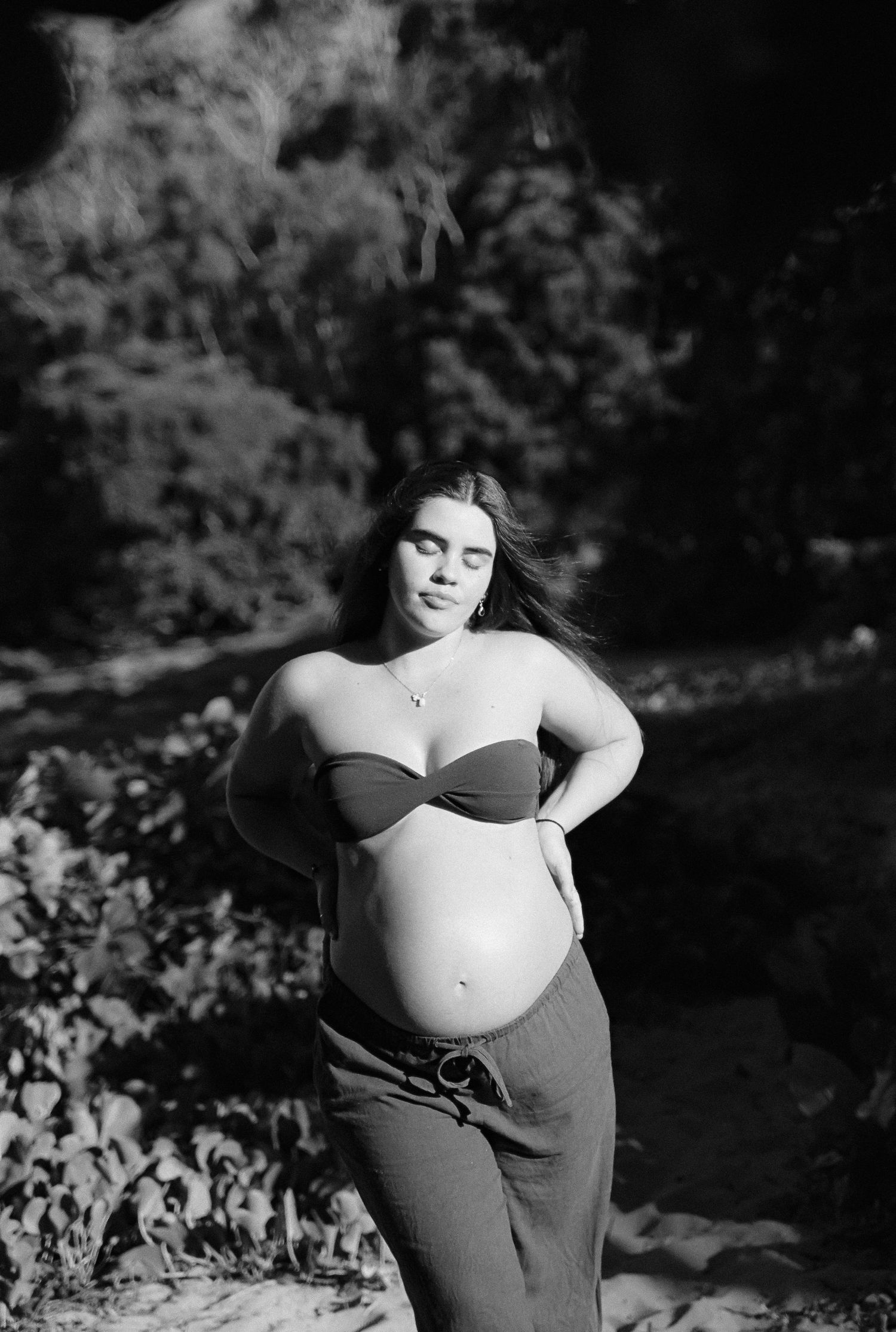 nadine luise wache; documentary style photography, cairns family photographer; analogue photographer; film photographer maternity