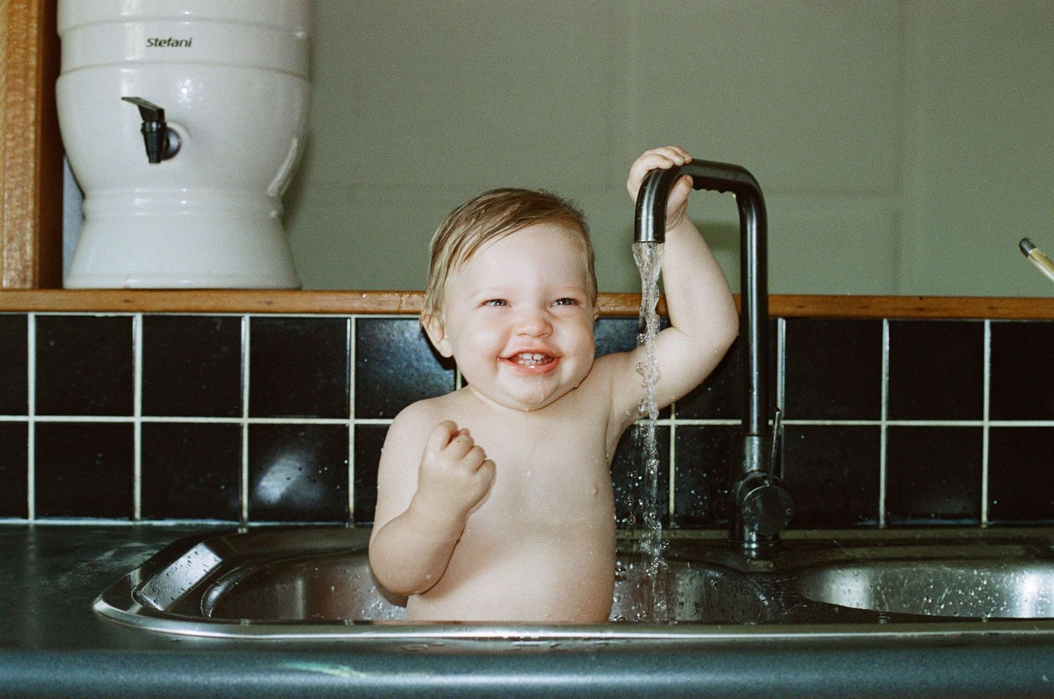 nadine luise wache; documentary style photography, cairns family photographer; analogue photographer; film photographer