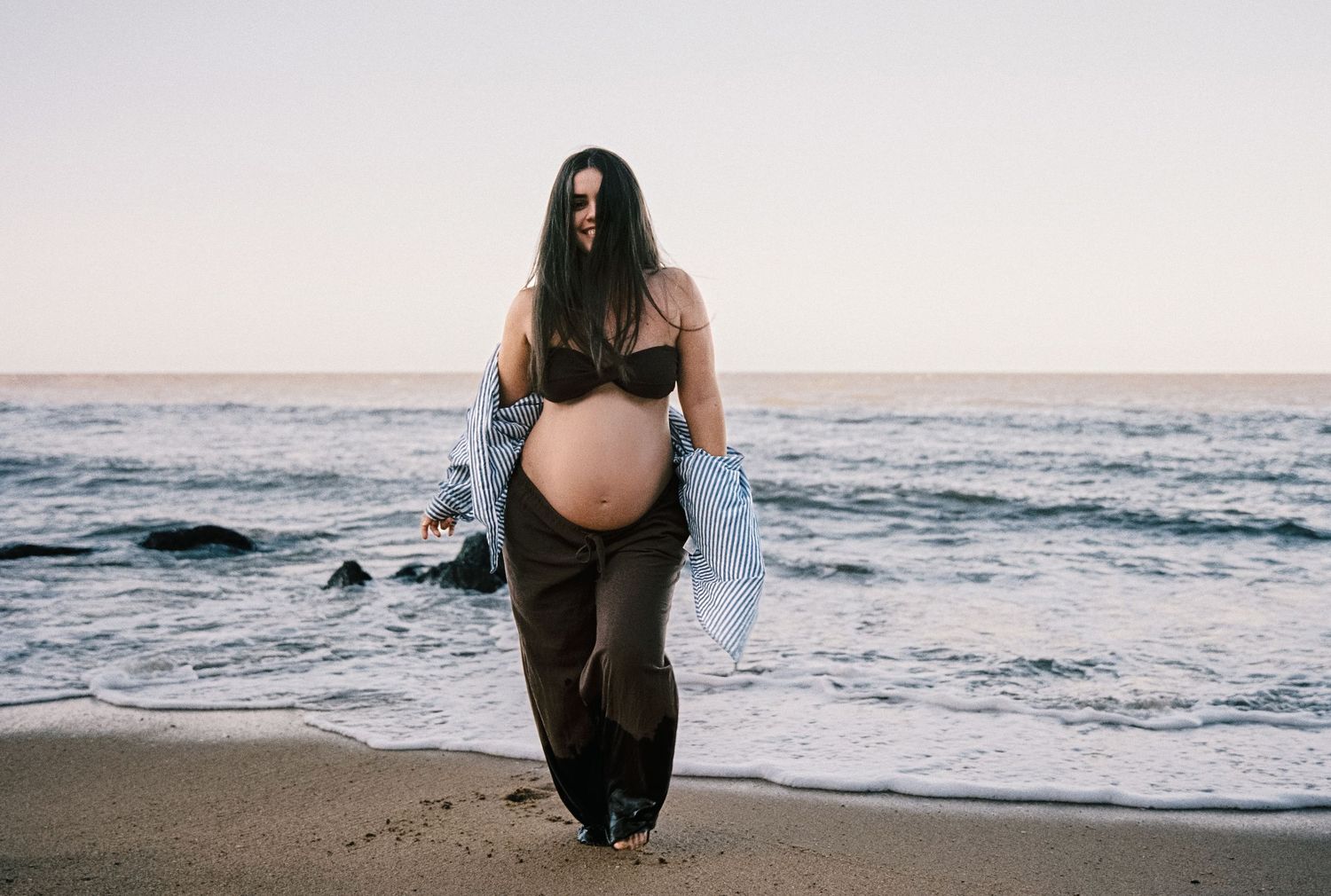 nadine luise wache; documentary style photography, cairns family photographer; analogue photographer; film photographer maternity
