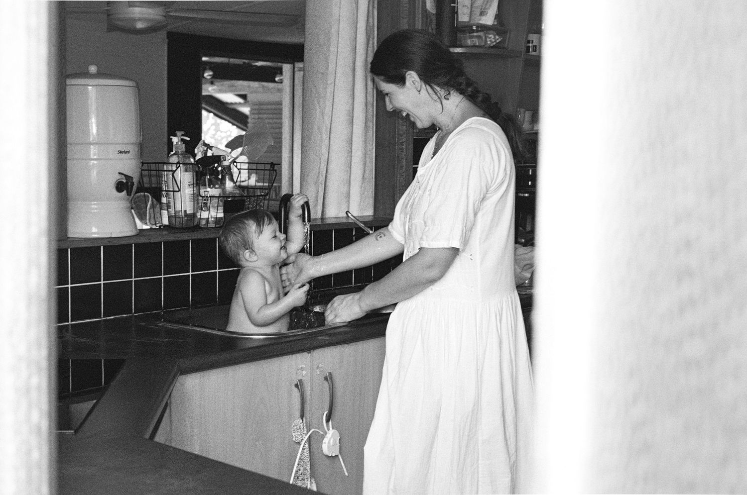 nadine luise wache; documentary style photography, cairns family photographer; analogue photographer; film photographer