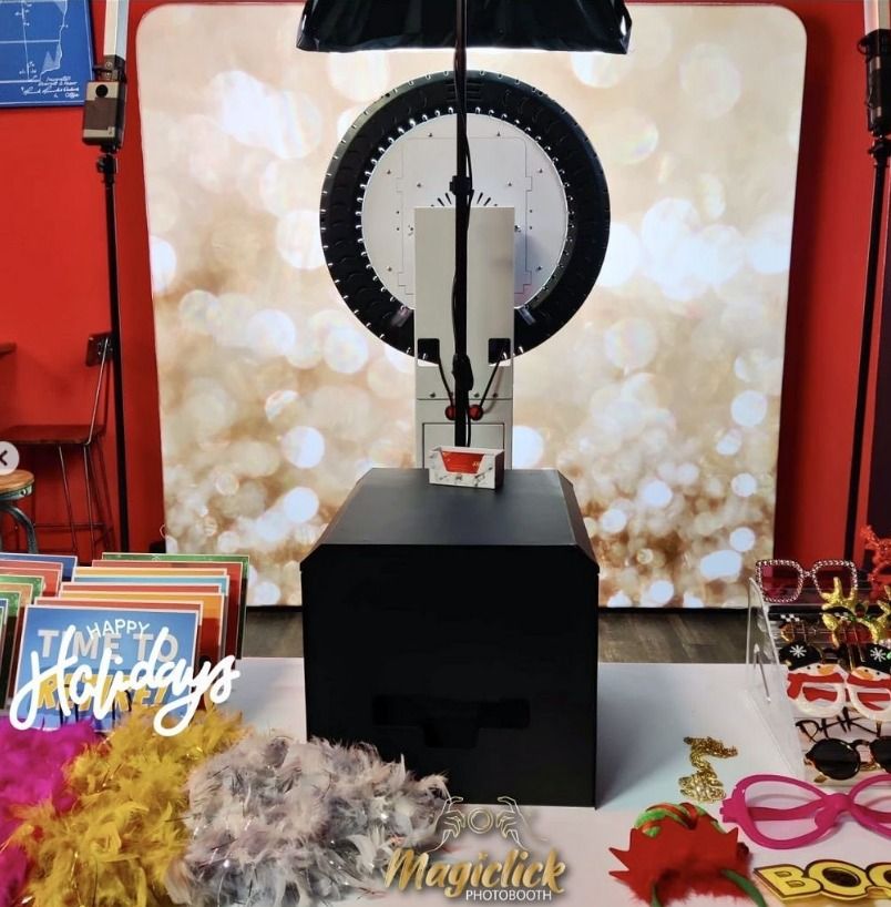 Photobooth and sparkle backdrop