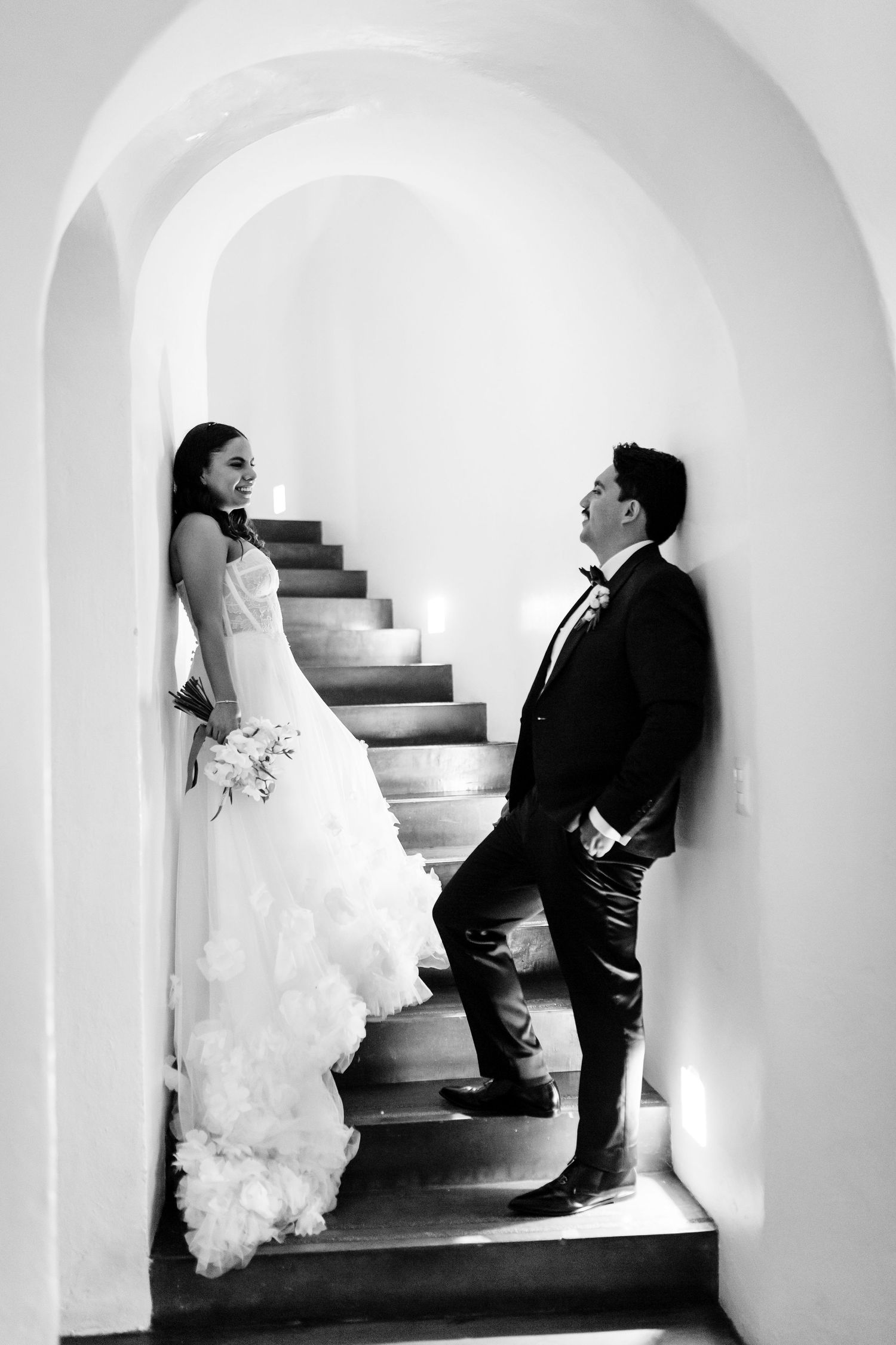 destination wedding couple portraits in oaxaca Mexico – artistic wedding photographer Alan Fresnel.
