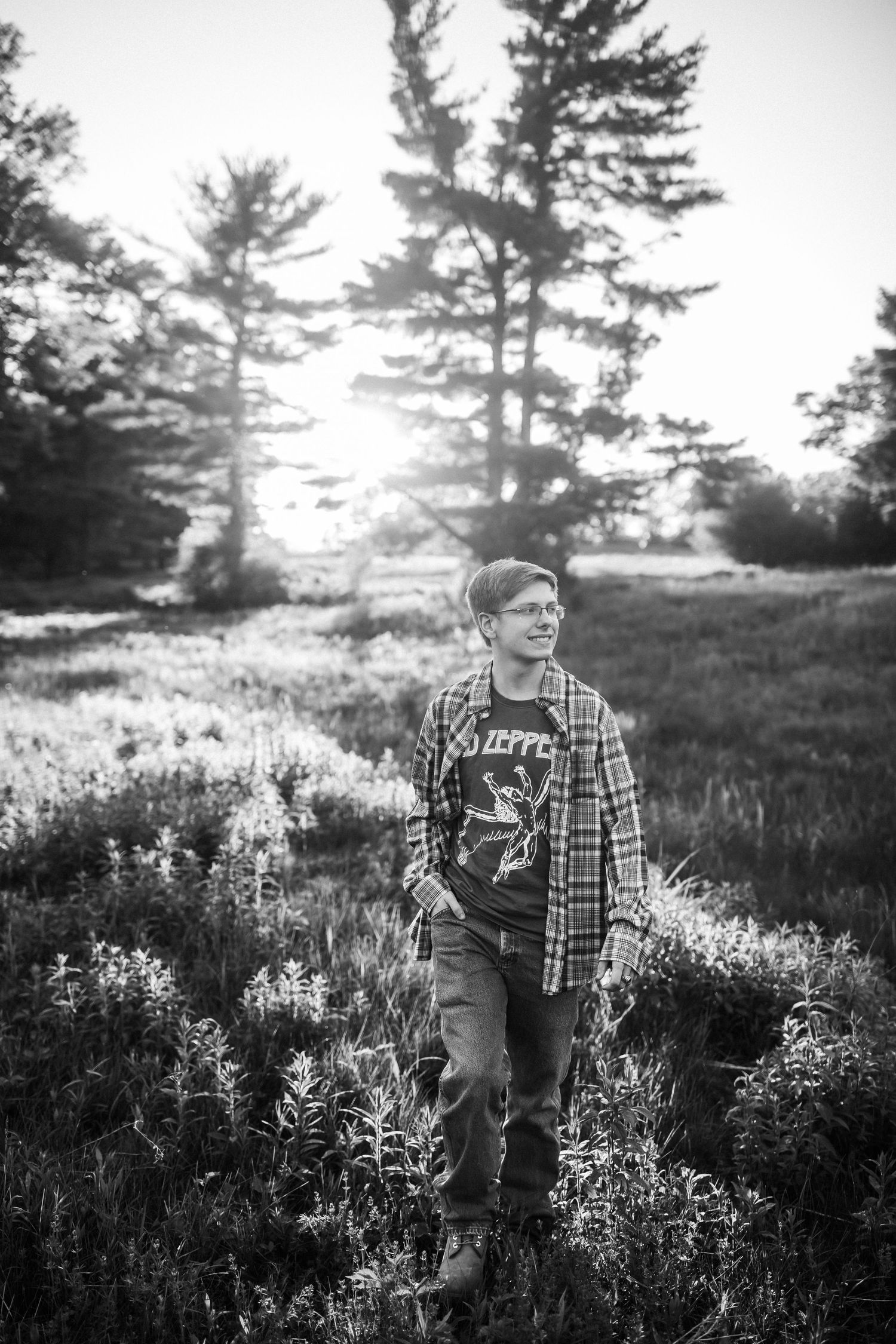 Senior photos in East Aurora, NY at Knox Farm