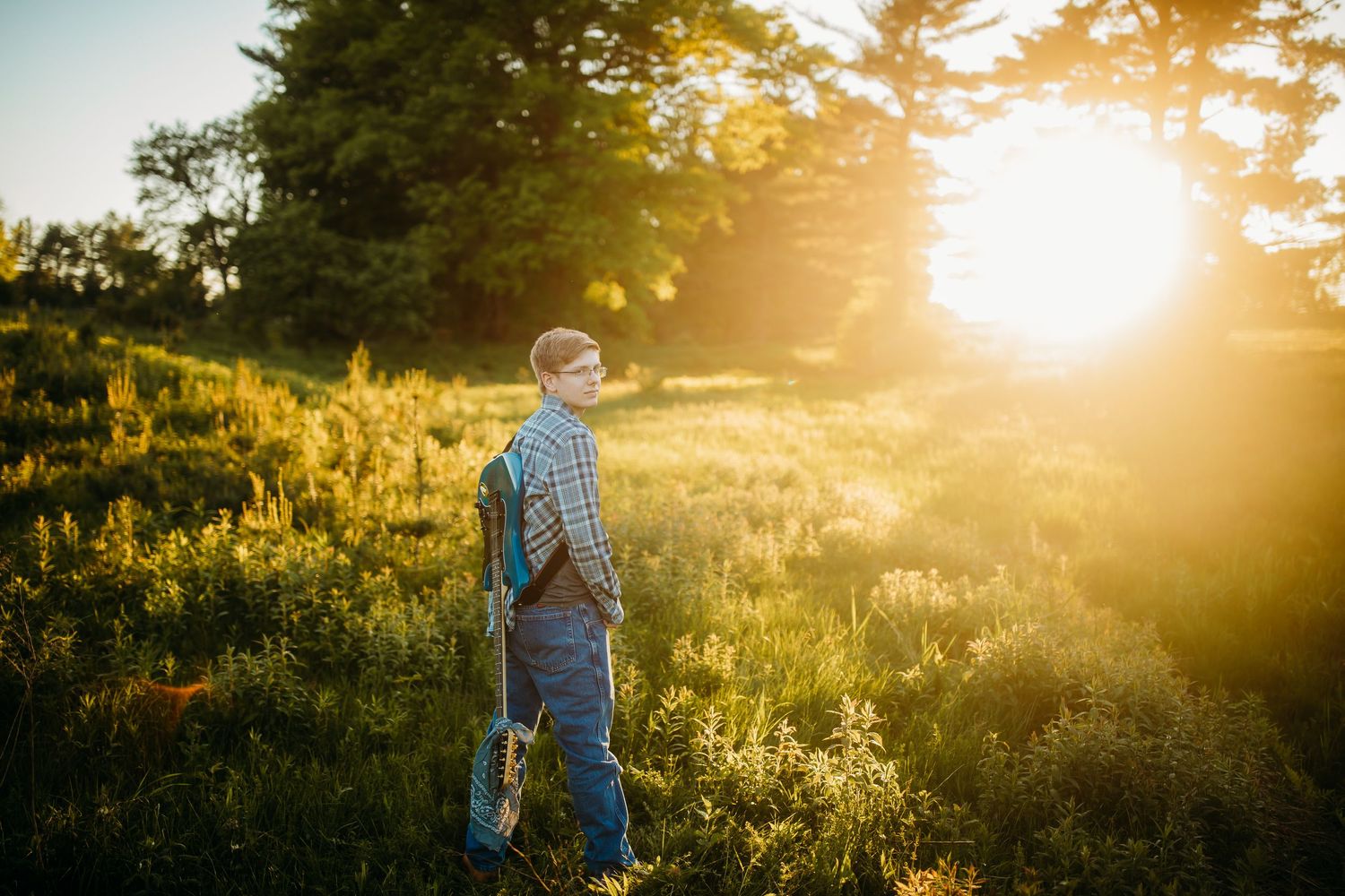 Senior photos in East Aurora, NY at Knox Farm