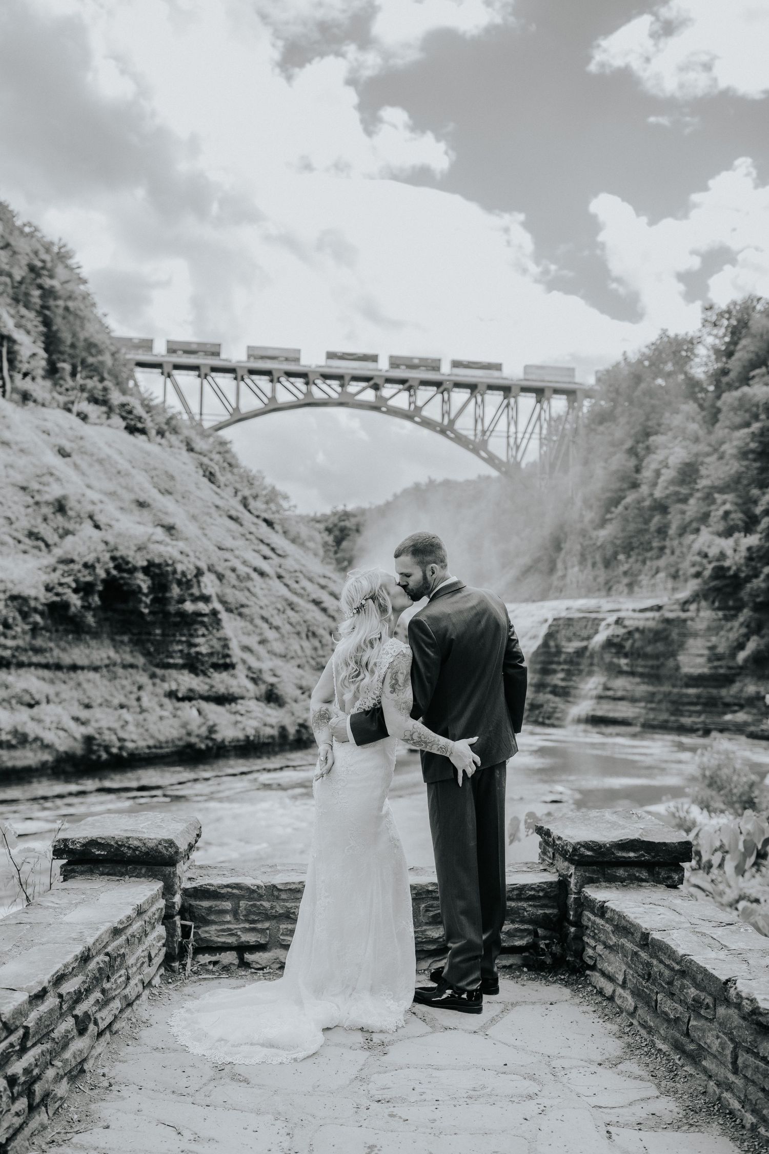 Photos of Kerry and Joel's Letchworth State Park micro-wedding