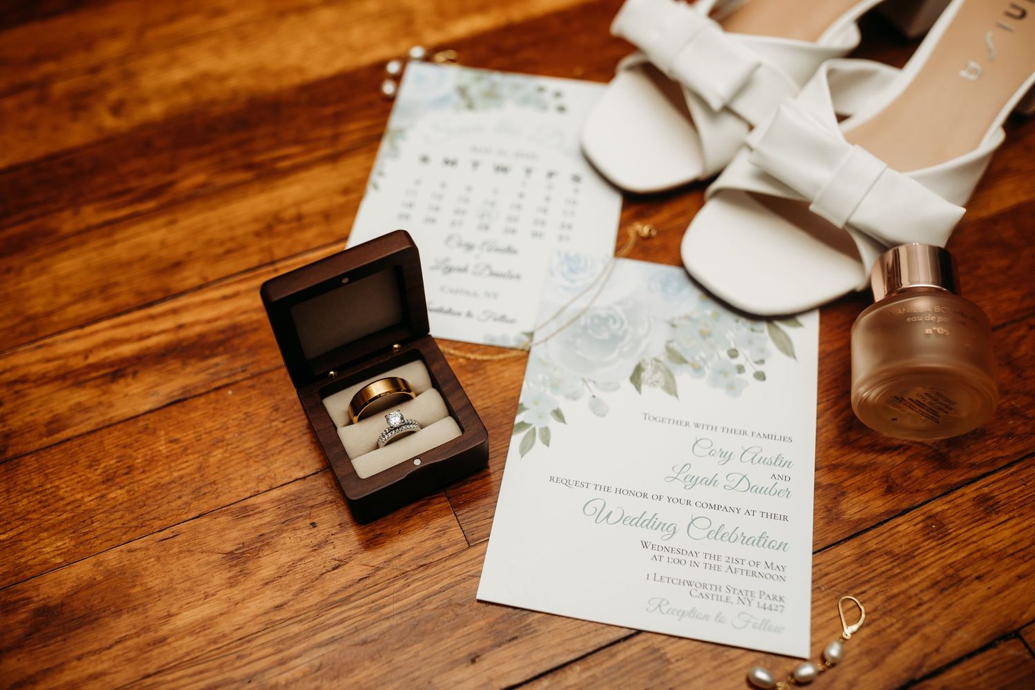 Leyah and Cory Austin's Letchworth State Park micro-wedding