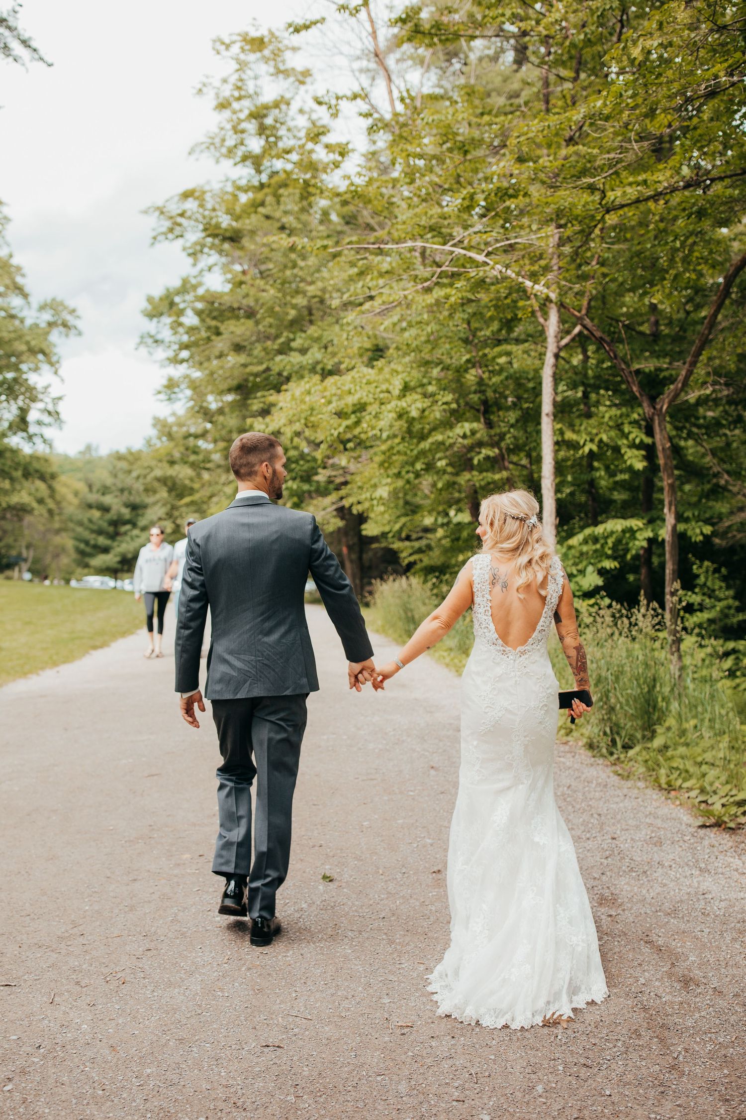 Photos of Kerry and Joel's Letchworth State Park micro-wedding