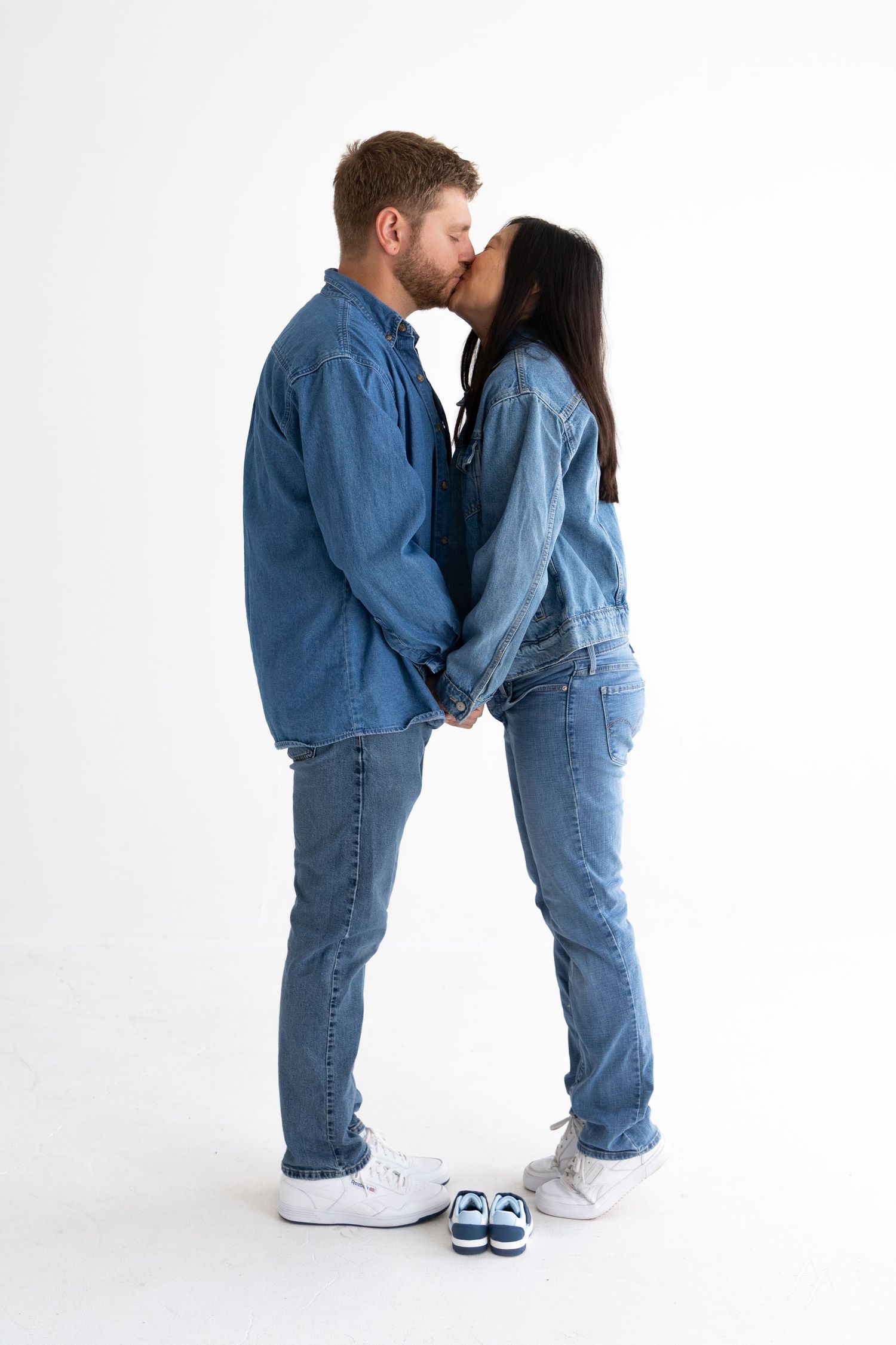Denim Maternity Portraits at Denver Photo Collective Portrait Studio. Canadian Tuxedos.