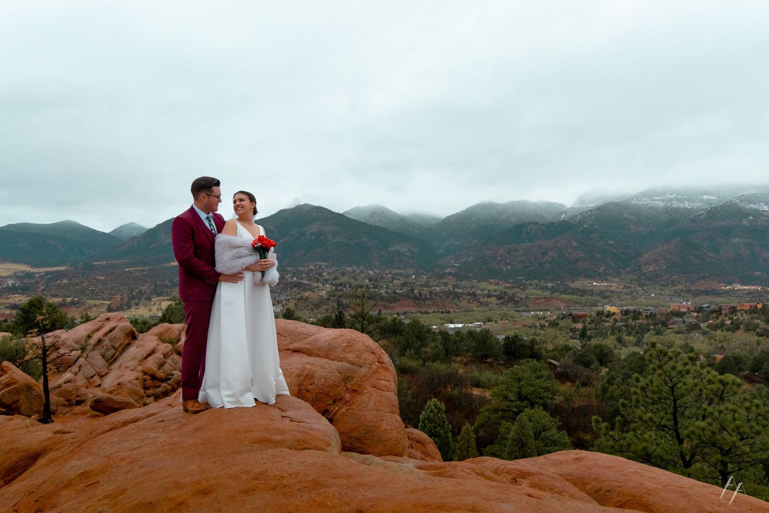 Elopement in Garden of the Gods in Colorado Springs