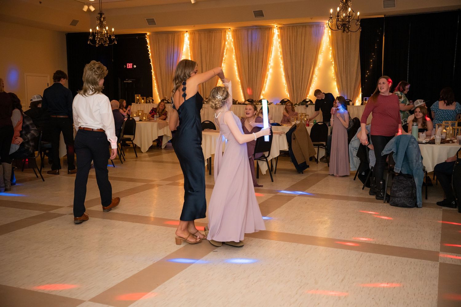 Wedding Photos at Northern Lights Ballroom and Banquet Center Milaca MN