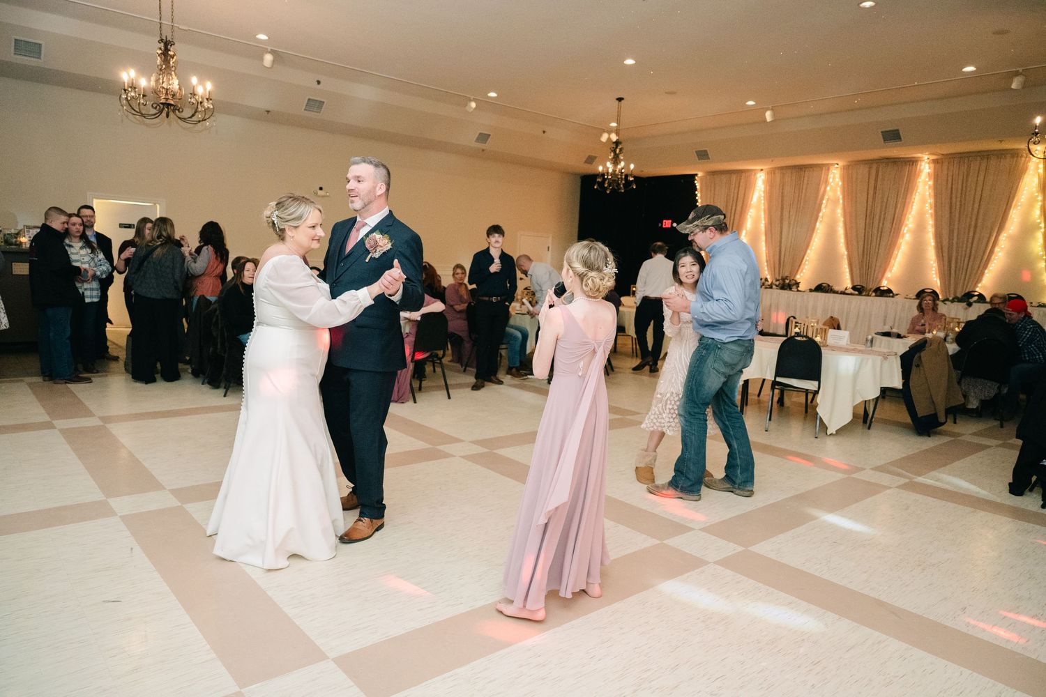 Wedding Photos at Northern Lights Ballroom and Banquet Center Milaca MN