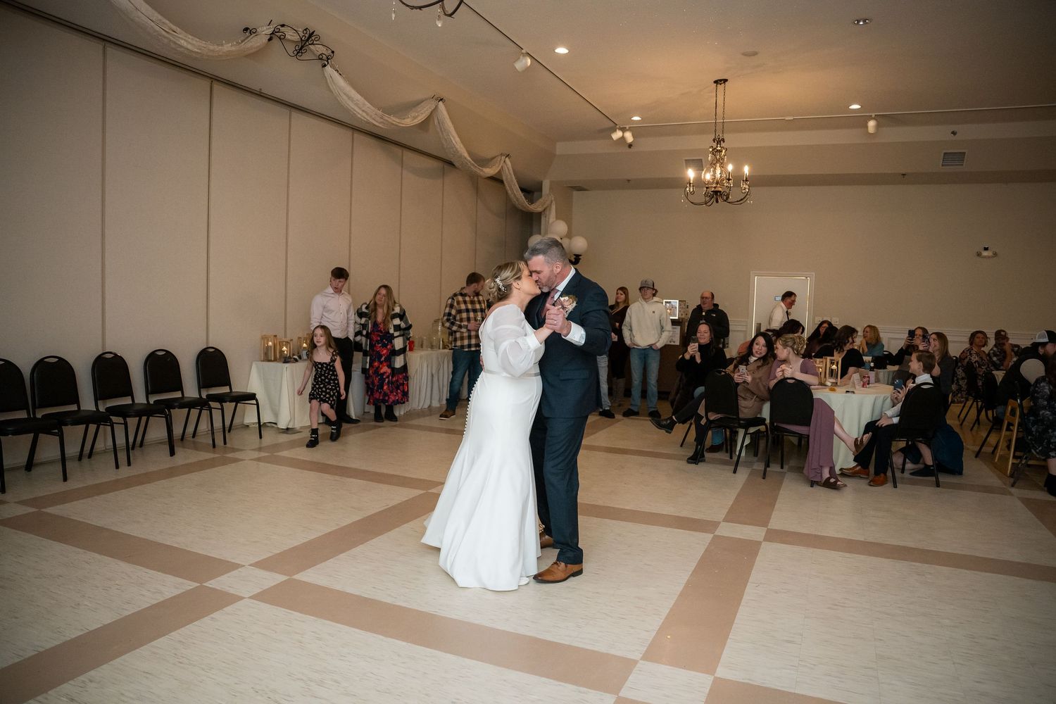 Wedding Photos at Northern Lights Ballroom and Banquet Center Milaca MN