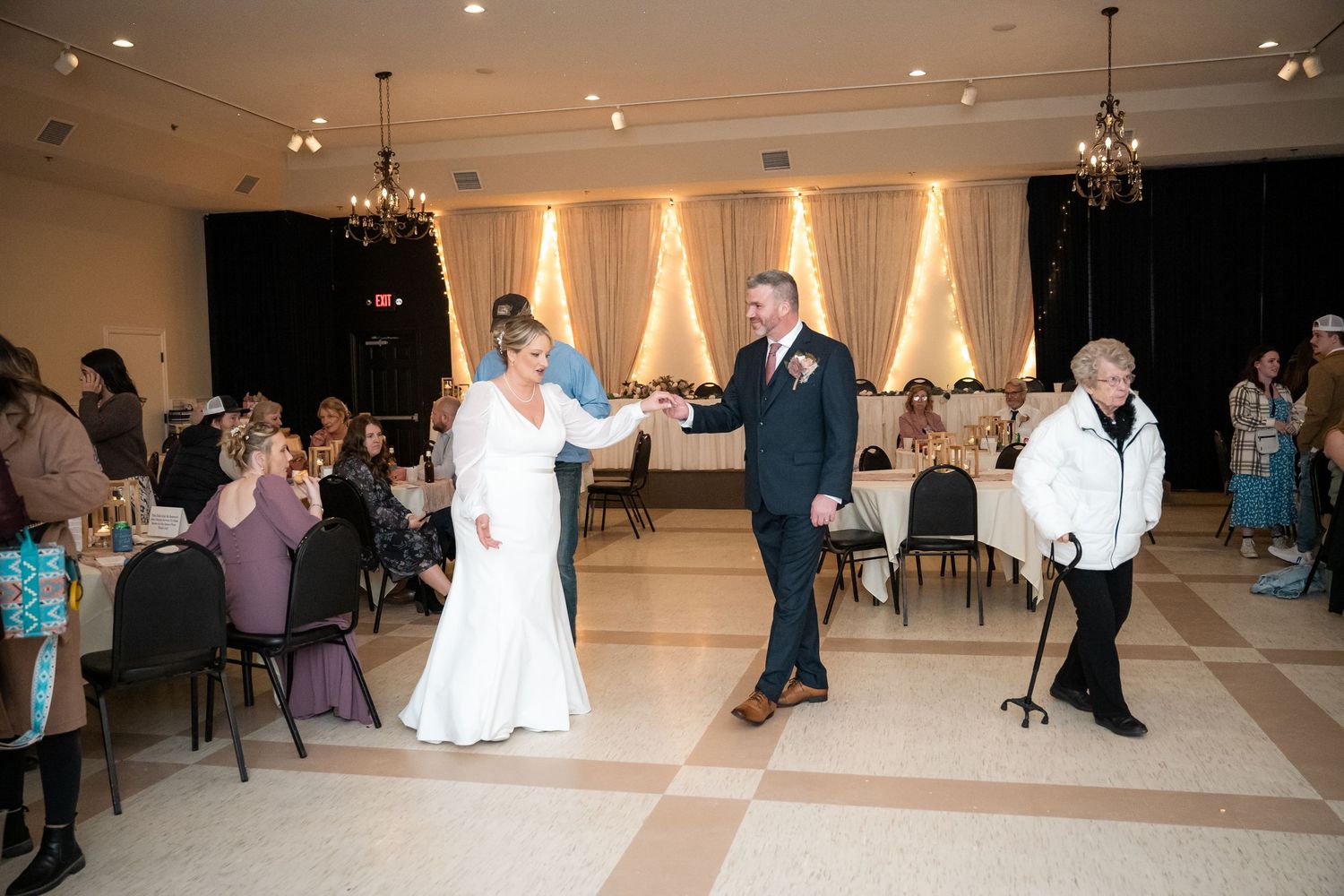 Wedding Photos at Northern Lights Ballroom and Banquet Center Milaca MN