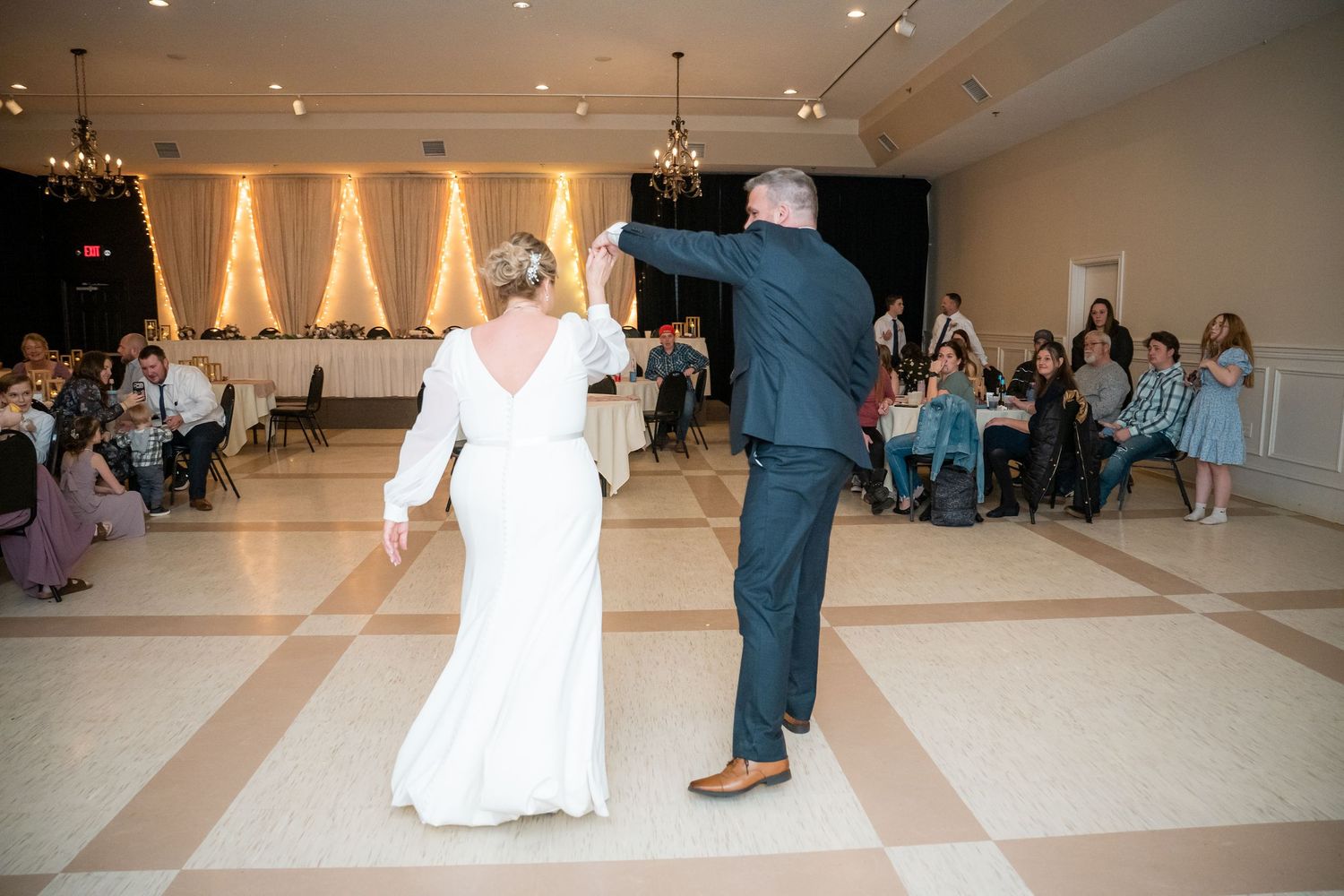 Wedding Photos at Northern Lights Ballroom and Banquet Center Milaca MN