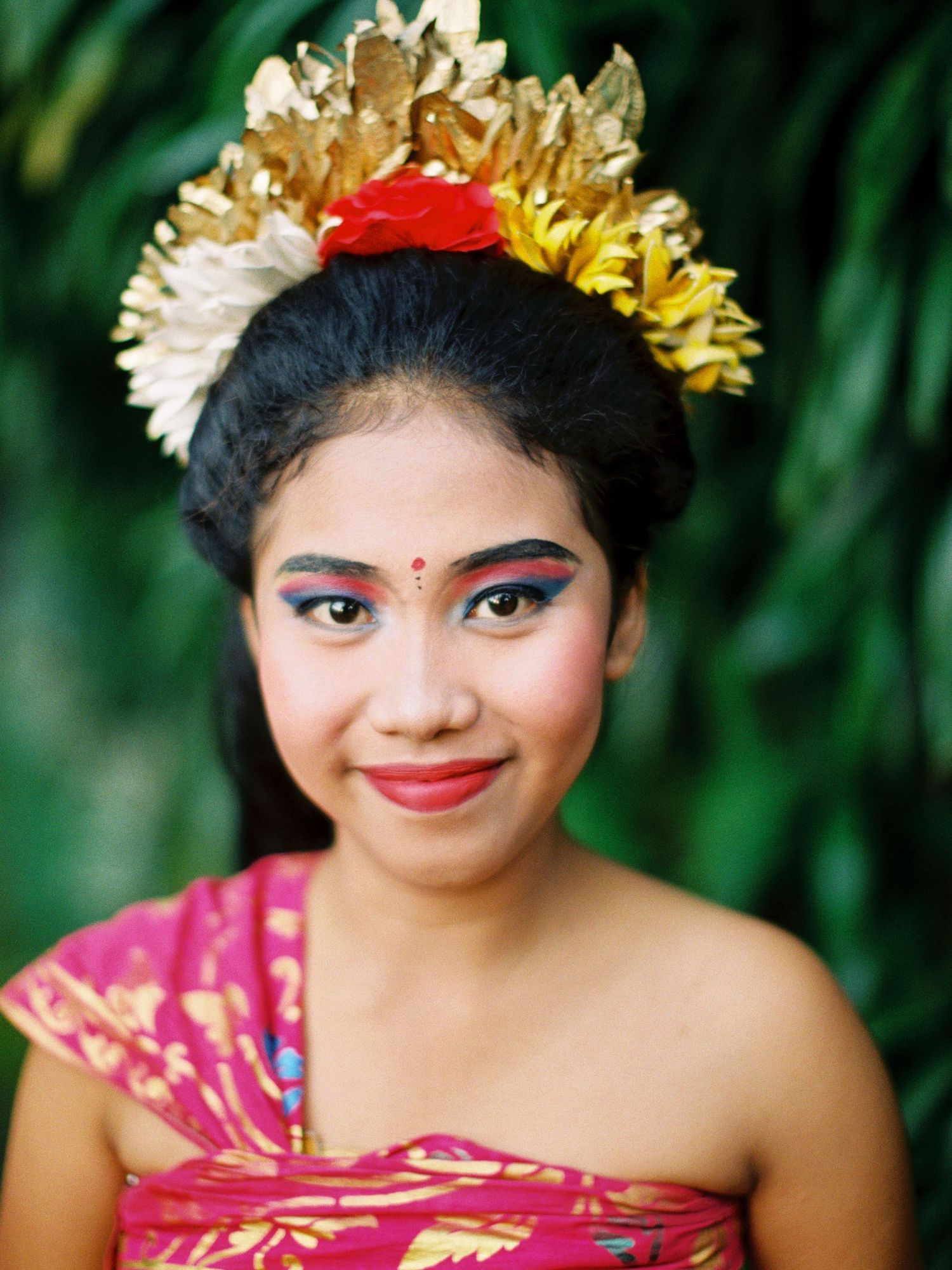 Step into the tropical paradise of Bali. Immerse yourself in our wedding gallery, where each image tells a story of love