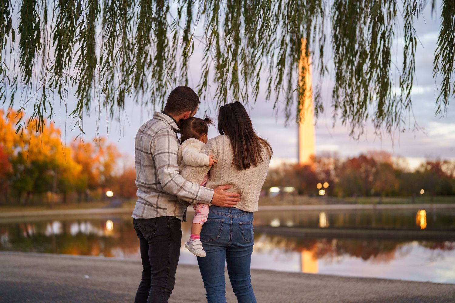 Fall Family photography session at the Constitution Gardens in Washington DC
