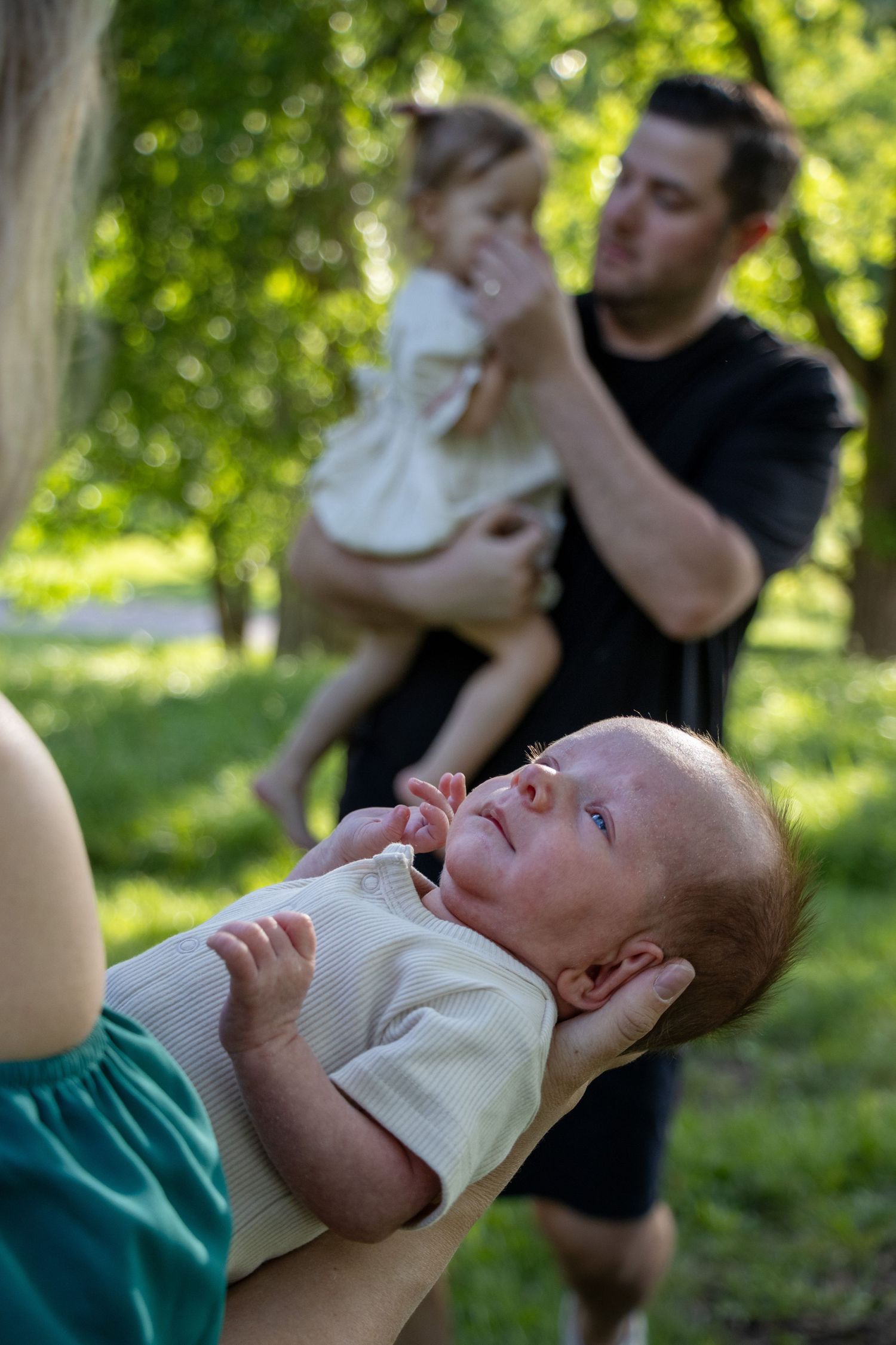 Baby and family photos in Cincinnati capturing premium, joyful portraits for high-end family clients