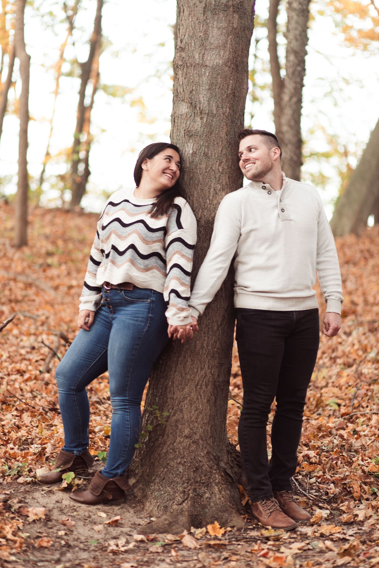 2024 Lake Michigan couples session with Sam & Thomas
