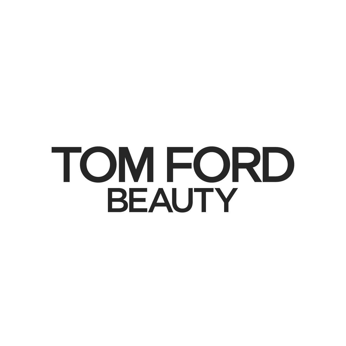 Tom Ford makeup products featured in Natalia MUA’s professional bridal kit for radiant skin.