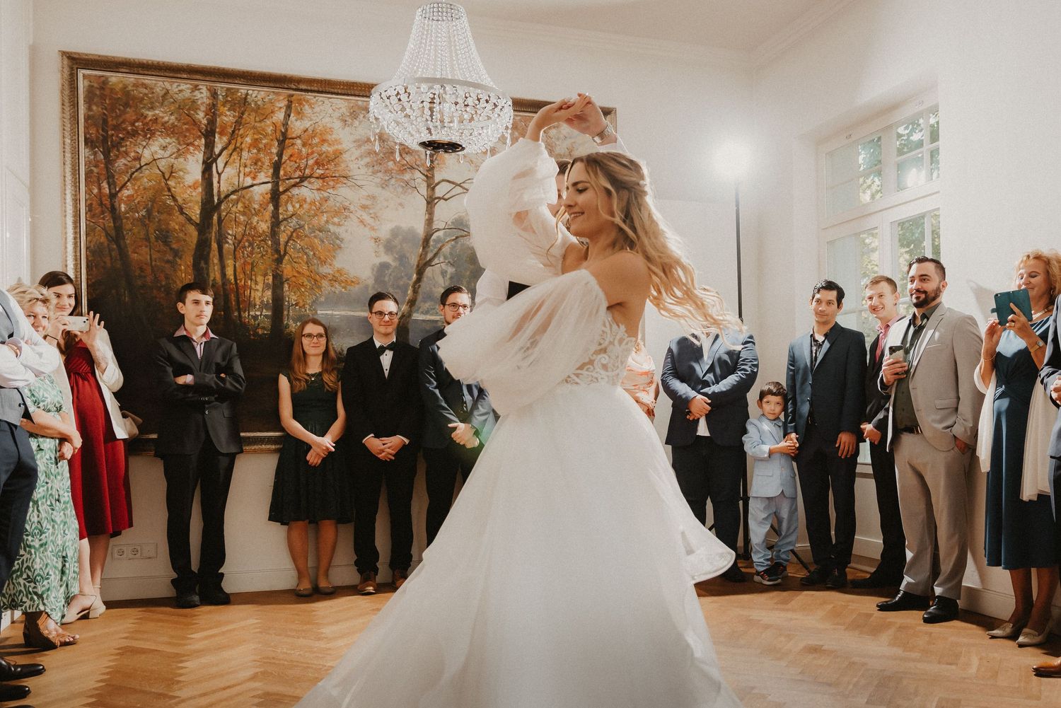 Authentische Hochzeitsmomente von Paaren in Bad Hölz, Schliersee & Tegernsee – zeitlose Bilder in Farbe und Schwarzweiß.