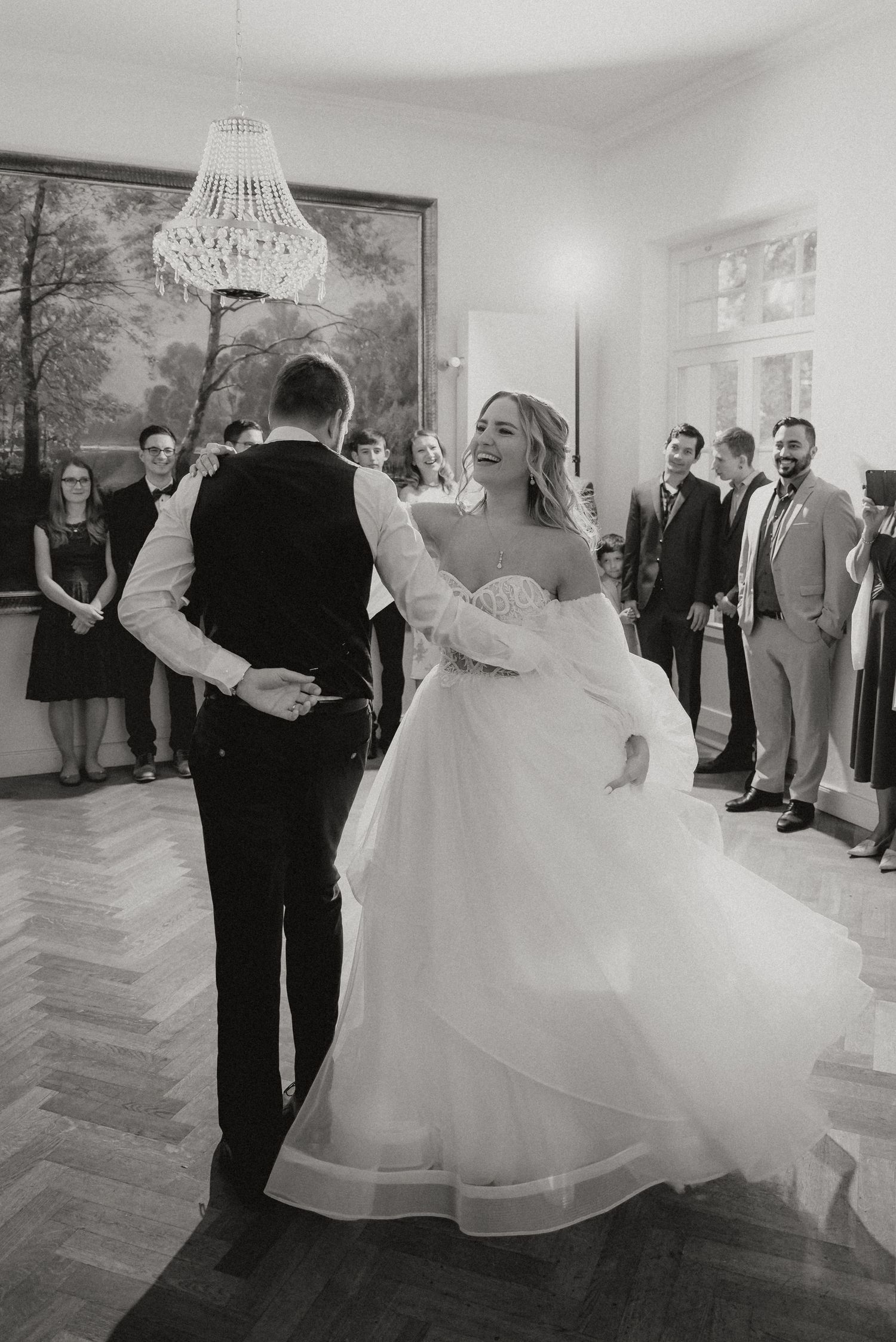 Authentische Hochzeitsmomente von Paaren in Bad Hölz, Schliersee & Tegernsee – zeitlose Bilder in Farbe und Schwarzweiß.