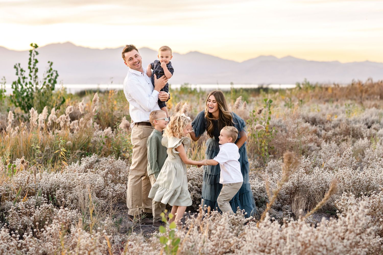Family playing at Utah Lake captured by Utah Family Photographer.