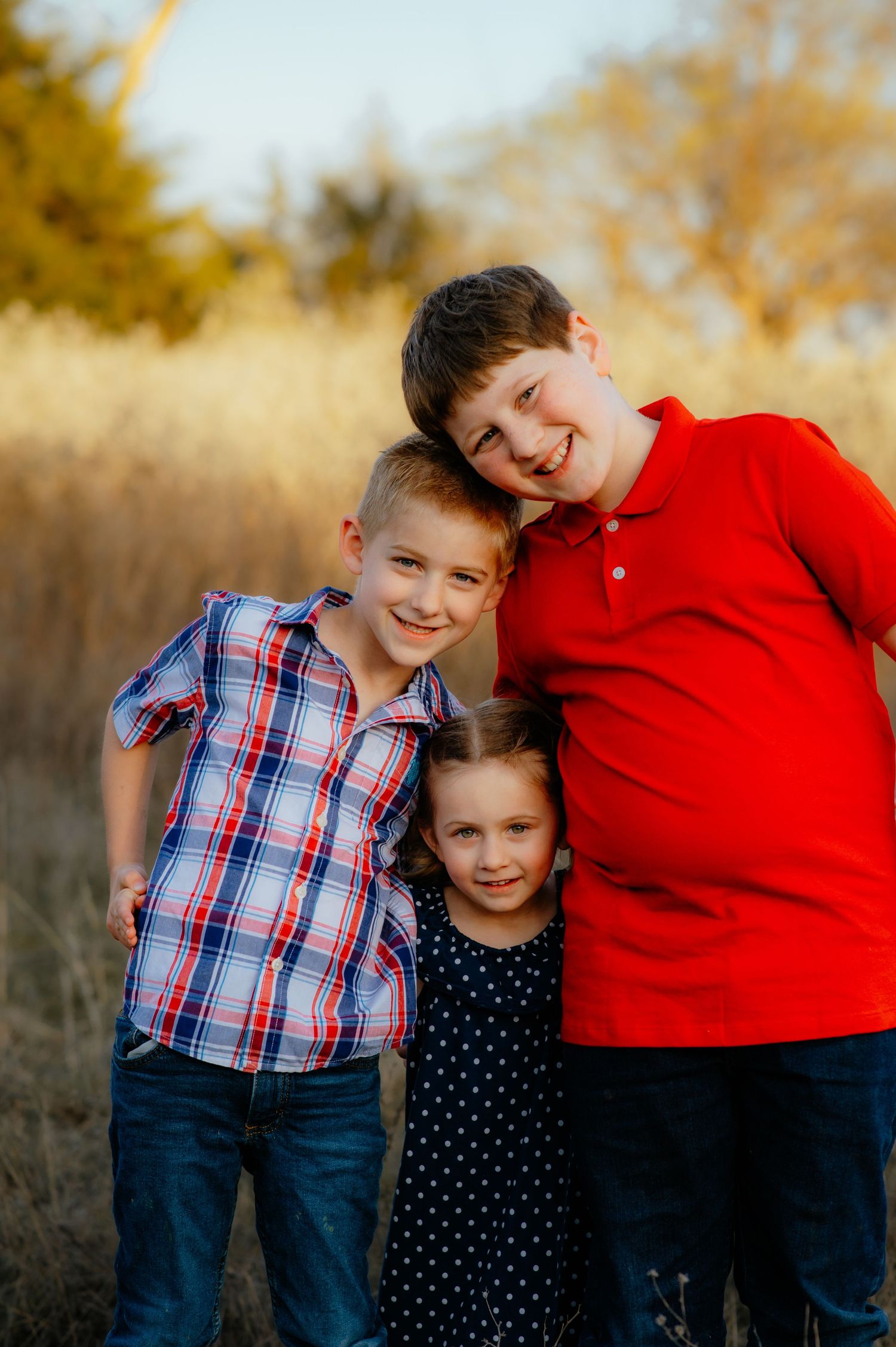 Kids smiling for a family photoshoot near Enid Oklahoma.