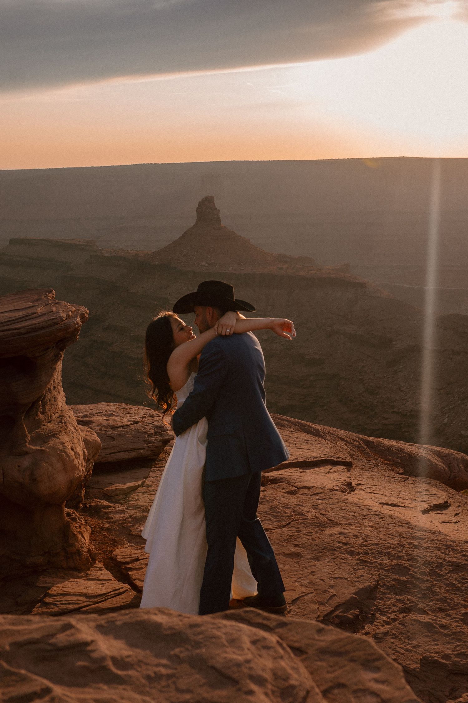 couple in moab utah engagement wedding elopement