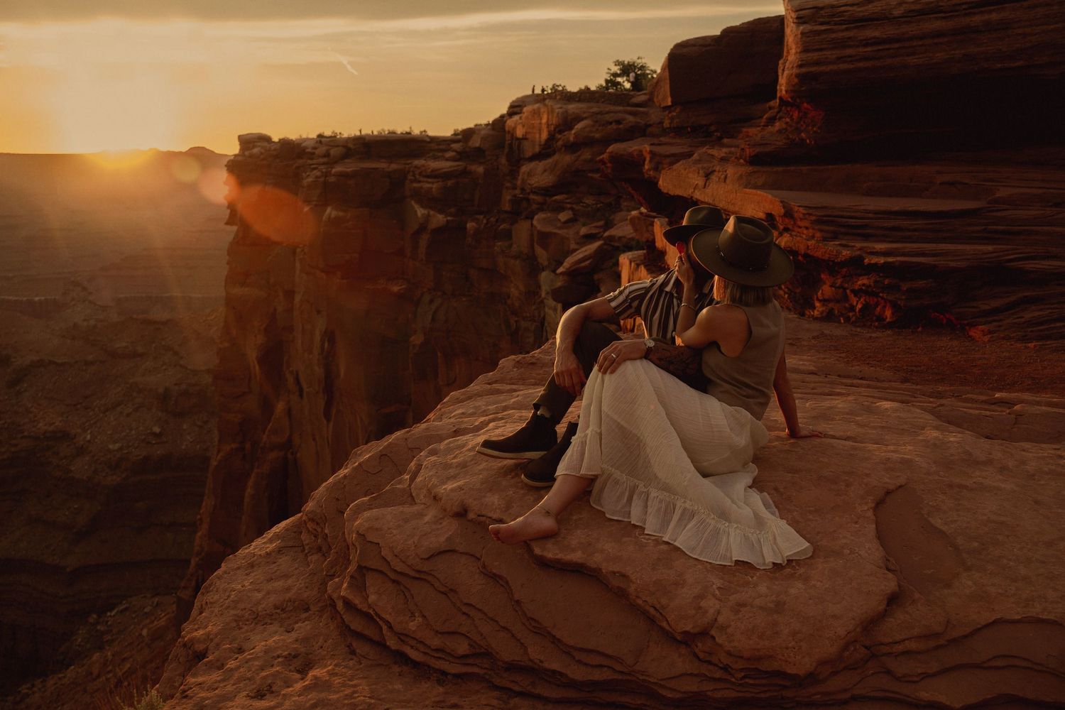 sunset on rocks in moab utah