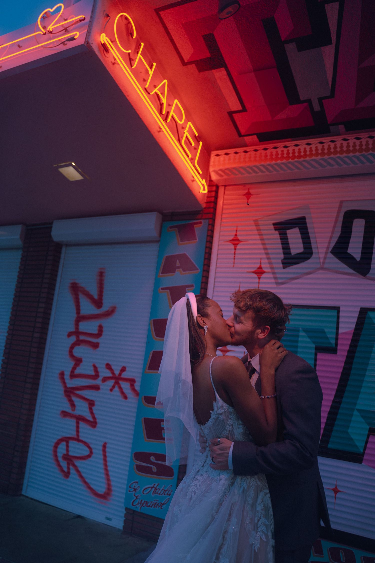 las vegas elopement couple photography wedding