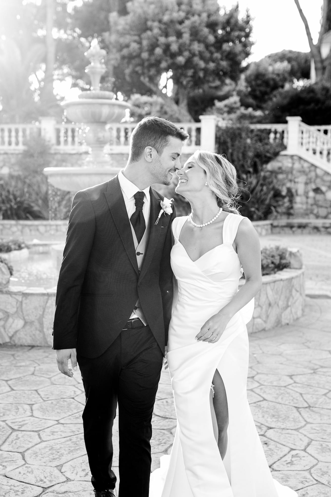 Candid wedding moment in Barcelona, capturing genuine emotions between the groom and bride.