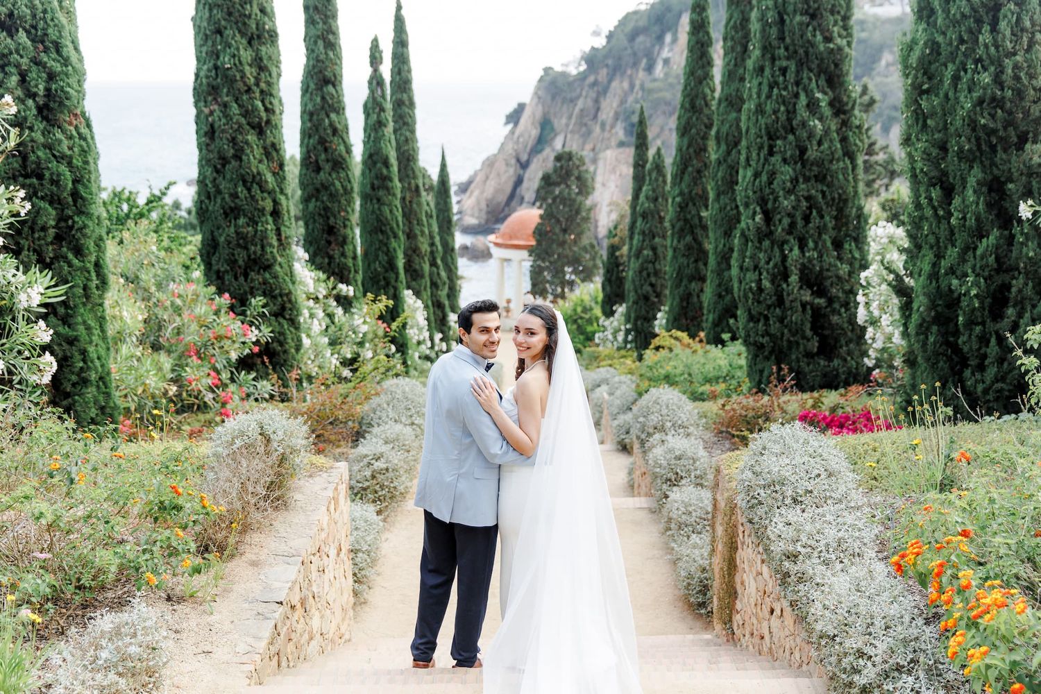 Iconic spot for wedding and elopement photos in Barcelona