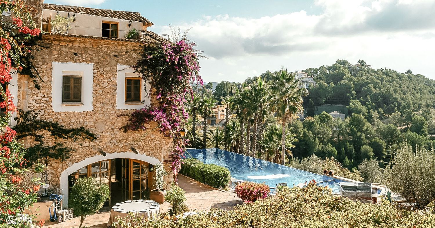 Popular destination wedding venue Almiral de la Font, rustic villa near Sitges