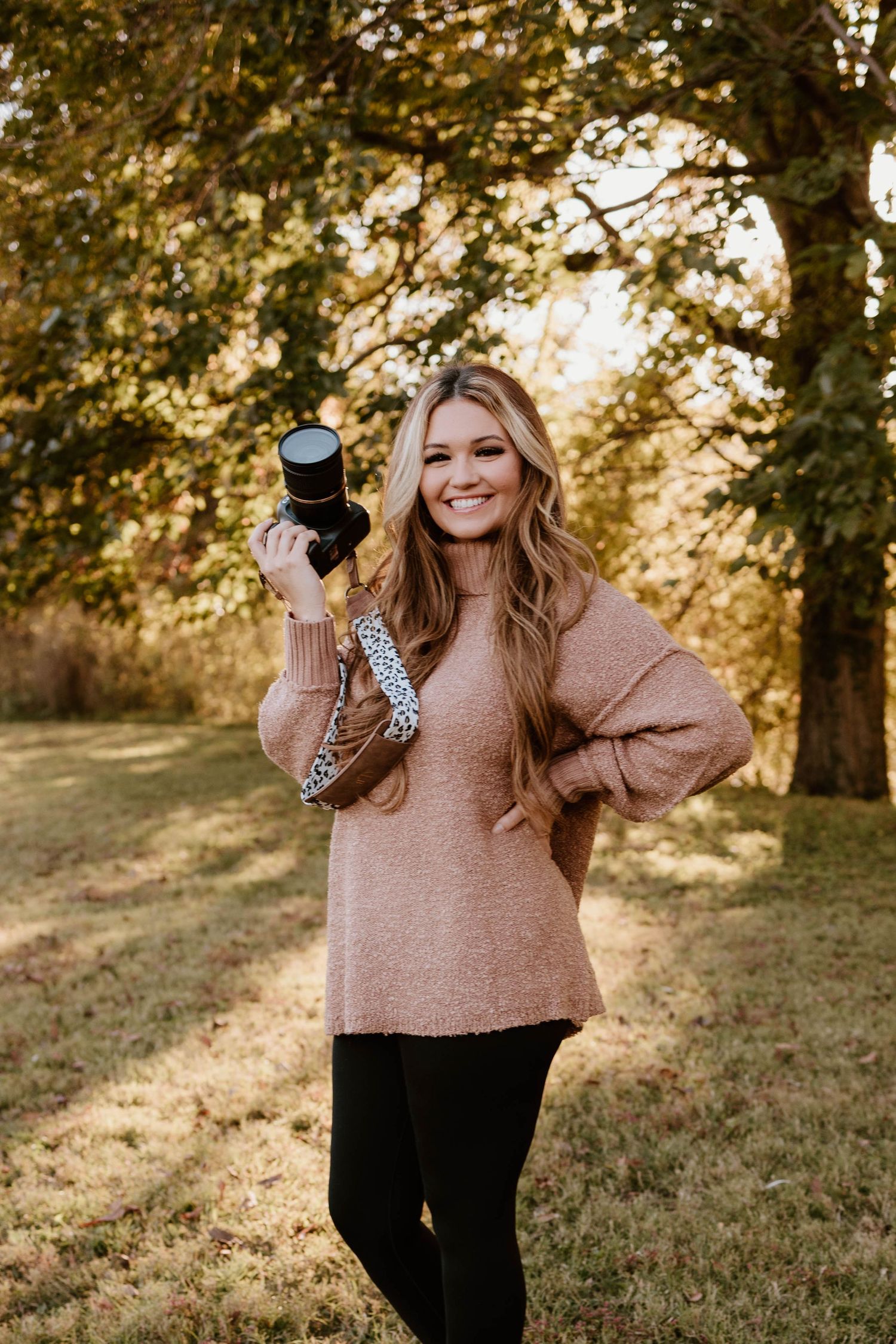 Professional branding headshots for photographers in Clarksville, Fort Campbell, Nashville, and Middle Tennessee.