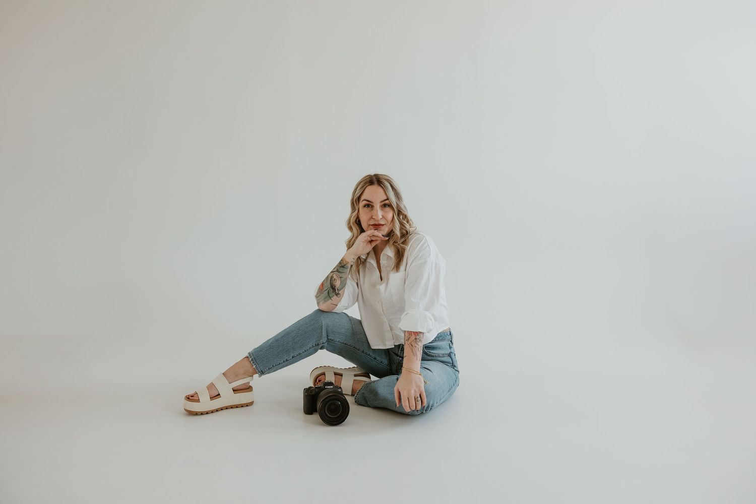 Personal branding portrait of Aundrea Raye, a Middle Tennessee wedding and boudoir photographer.