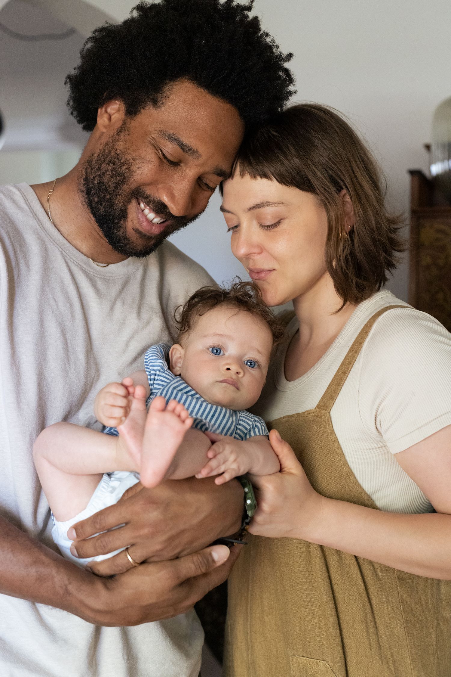 Family portrait with baby in the center of the frame | Bijou-Marie d'Image | Richmond VA Photography