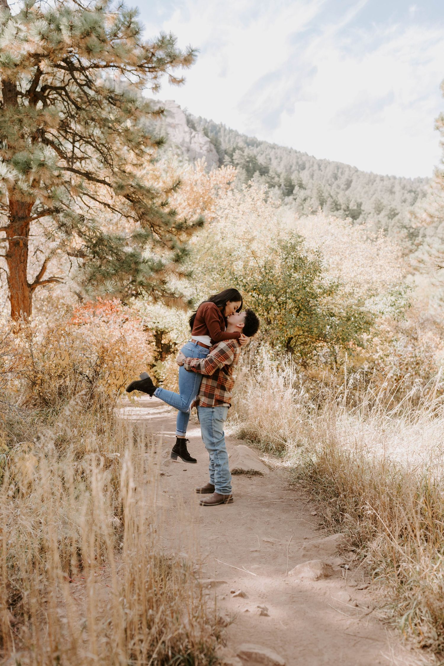 Colorado couples photographer documenting authentic engagement and lifestyle moments in natural outdoor scenery.