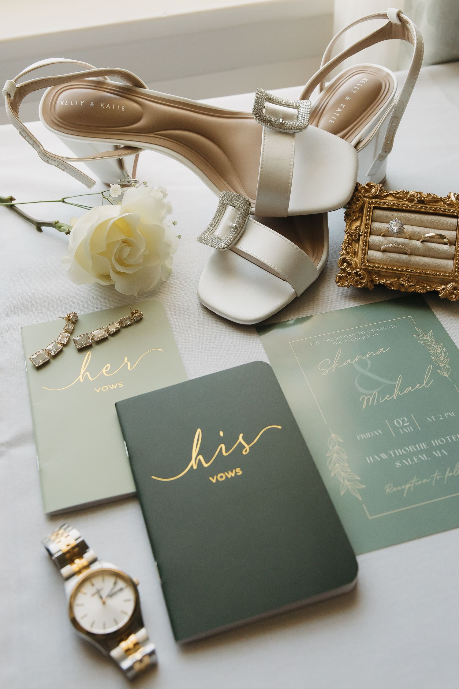 detail shots of a wedding in salem massachusetts