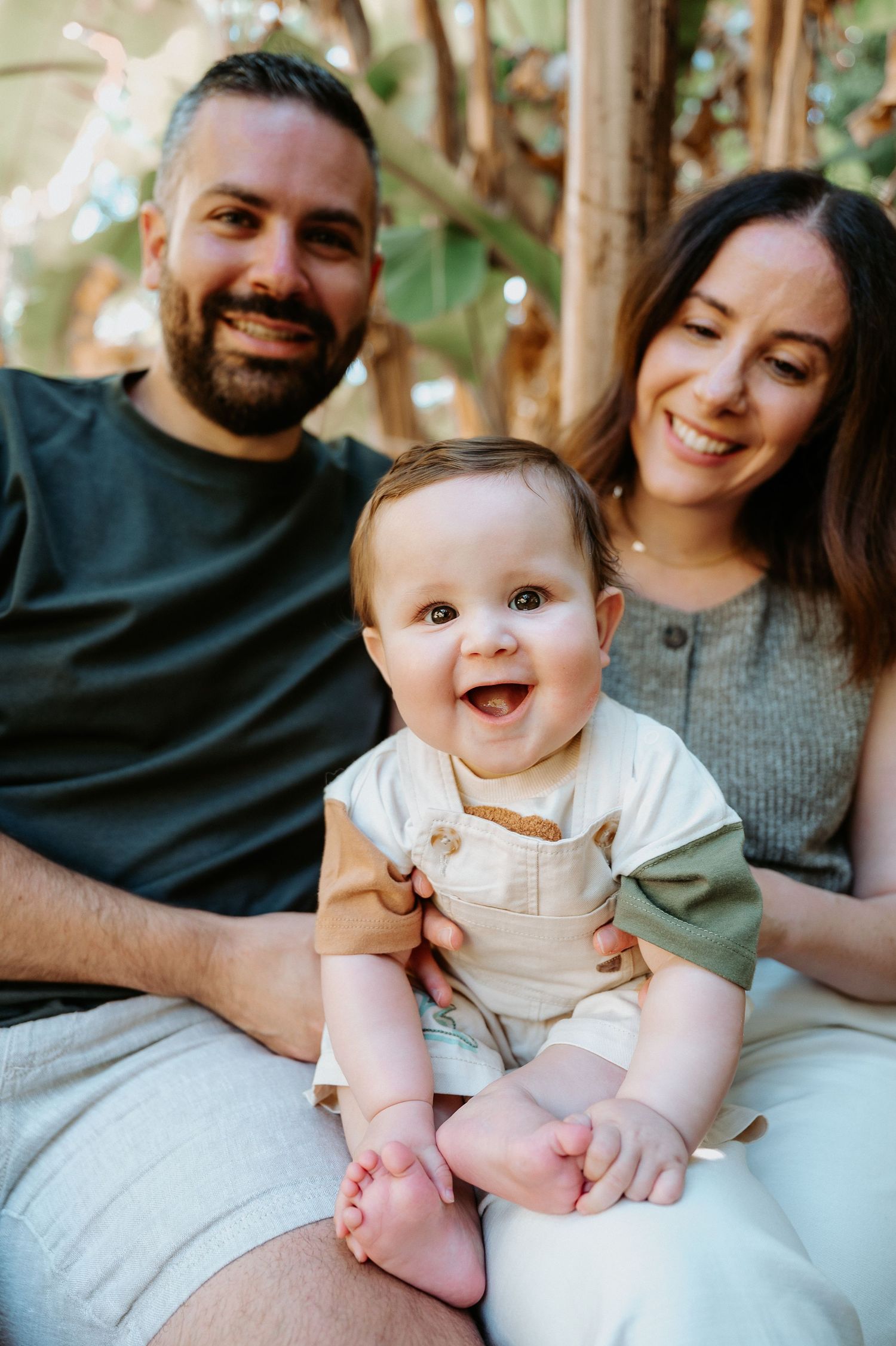 Adelaide family photographer in an outdoor setting