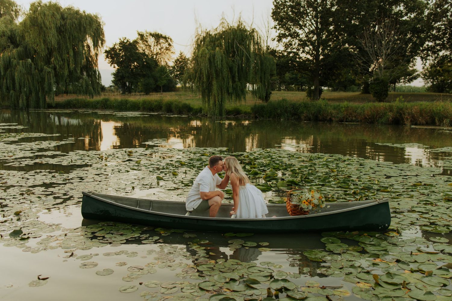Burlington Portrait & Wedding Photographer. Ottawa Portrait & wedding Photographer