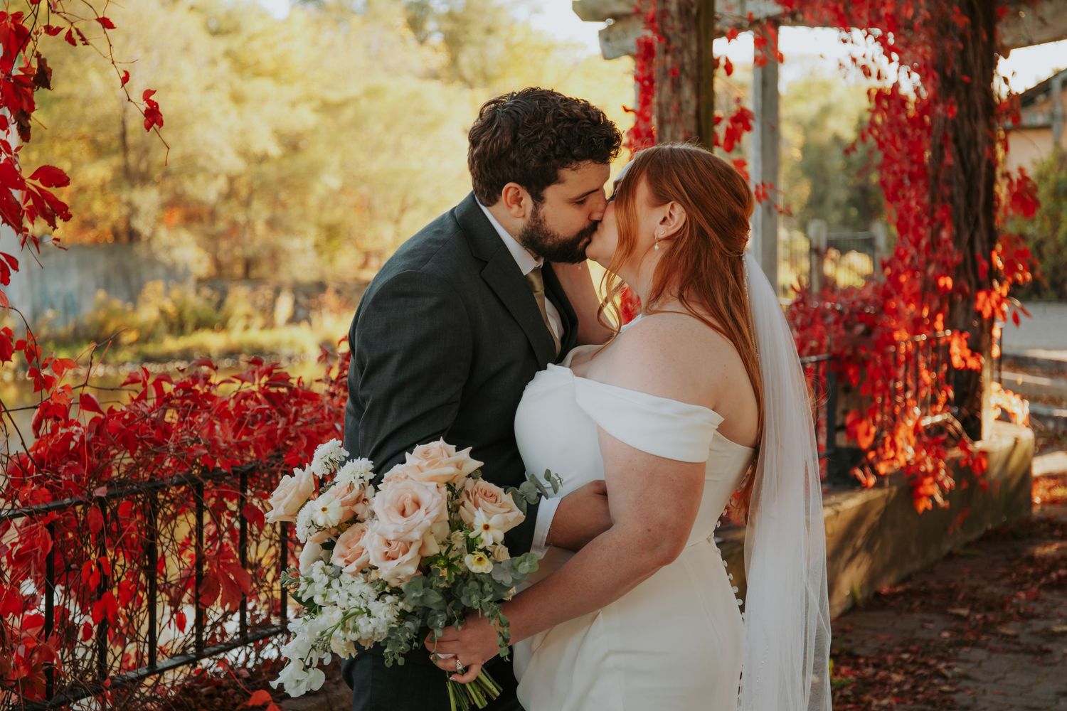 Burlington Portrait & Wedding Photographer. Ottawa Portrait & wedding Photographer