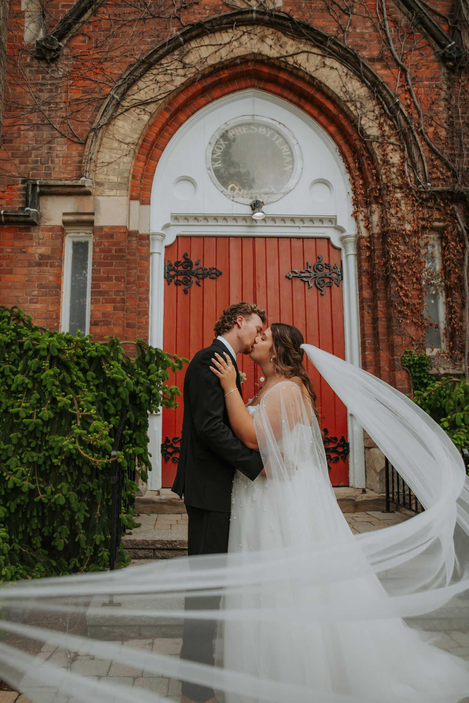 Burlington Portrait & Wedding Photographer. Ottawa Portrait & wedding Photographer